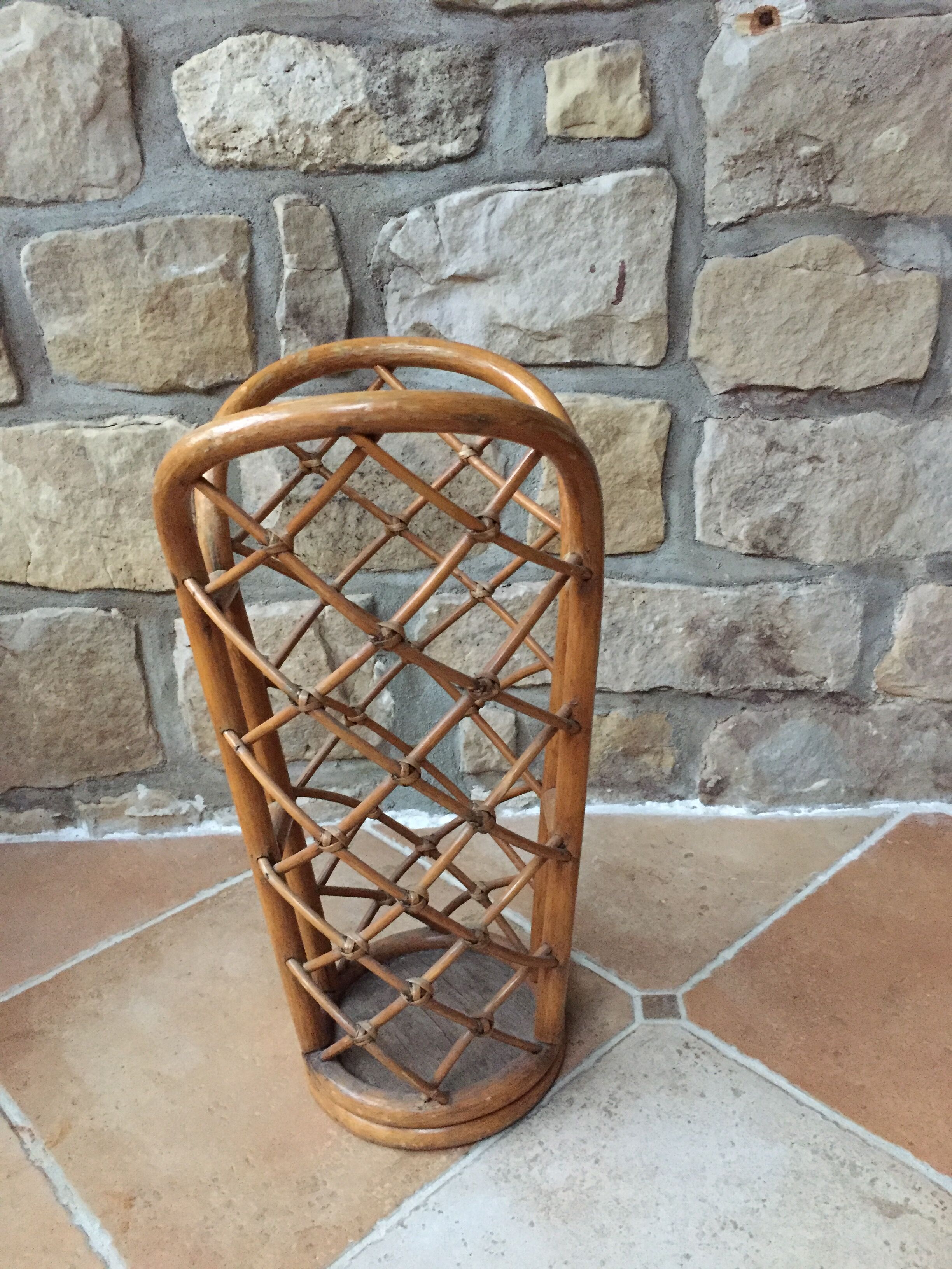 Porte-parapluie en rotin vintage