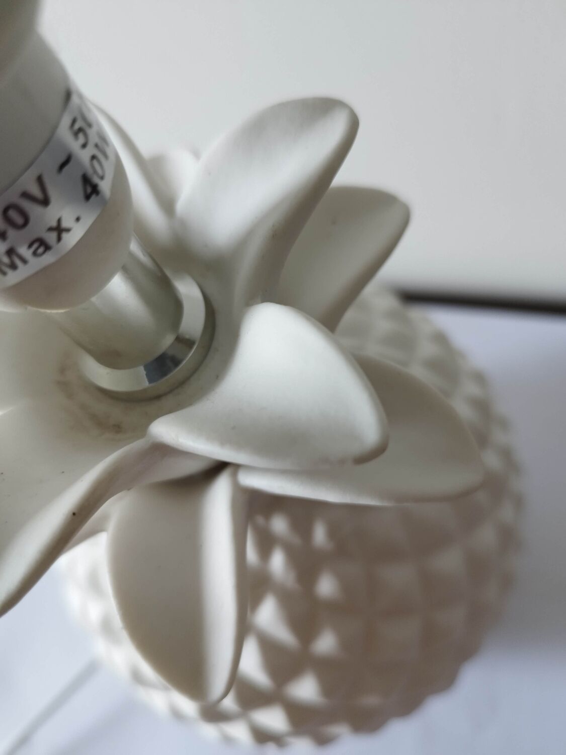 Pineapple lamp in white biscuit