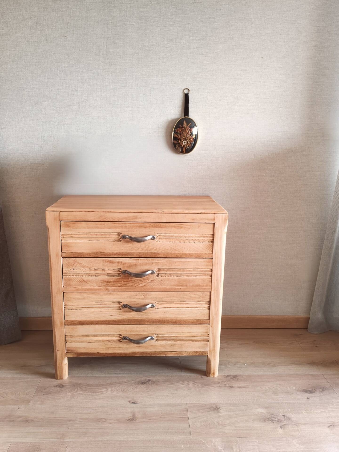 Art Deco chest of drawers