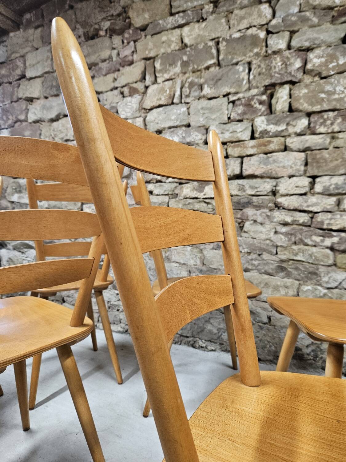 Lot of 8 country bistro chairs 1970