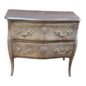 Old chest of drawers