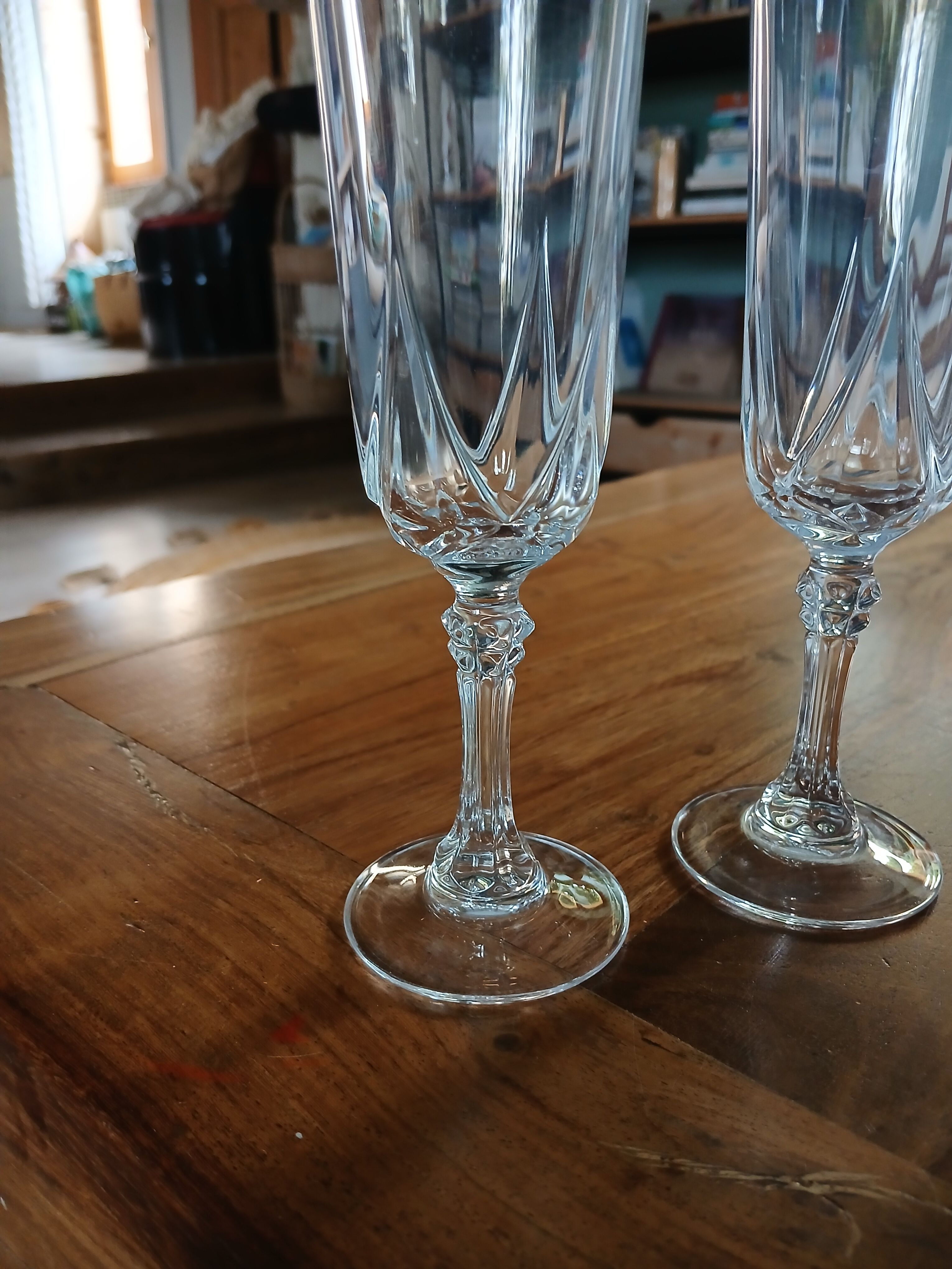 4 vintage crystal champagne flutes from Arques