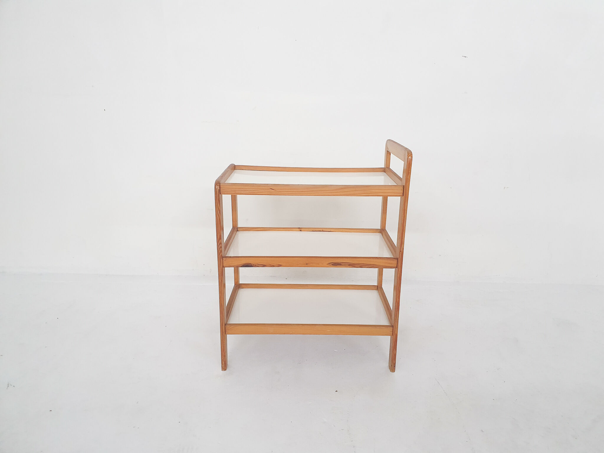 Pinewood serving table or tray, The Netherlands 1960's