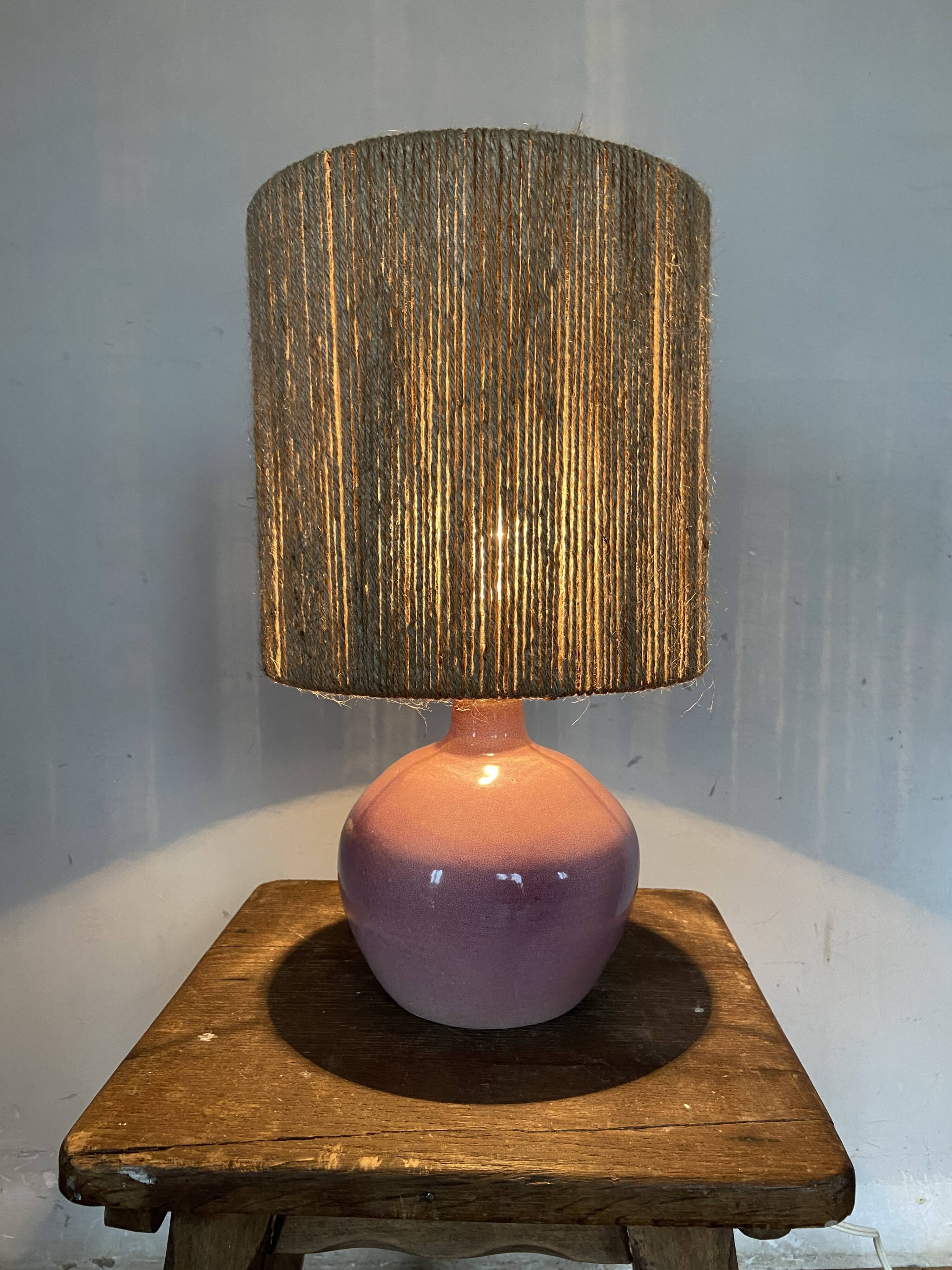 Vintage lamp in pink stoneware and rope years 60-70