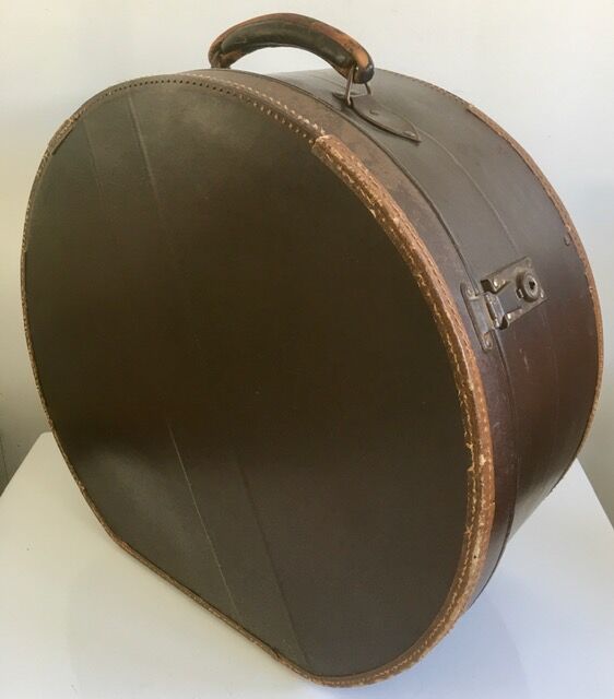 Vulcanized fiber imperiala hat case