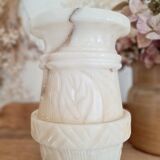 Vase ancien en albâtre