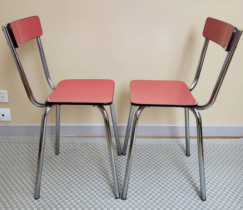 Lot de 2 chaises en formica