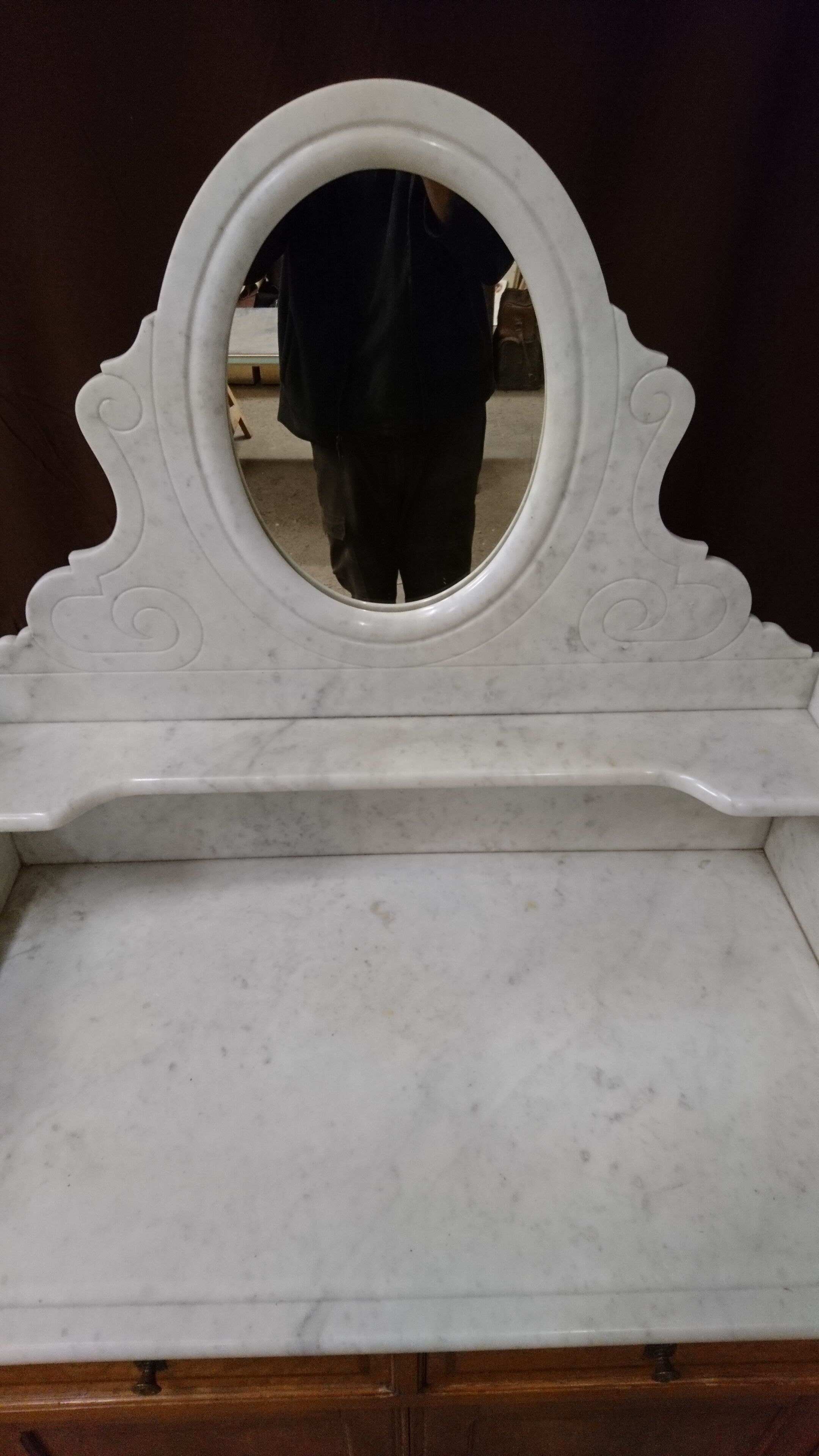 Toilet table hairdresser