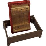 Pouf Art Déco design des années 30, tabouret minimaliste modèle bas.