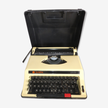 Olympia splendid typewriter