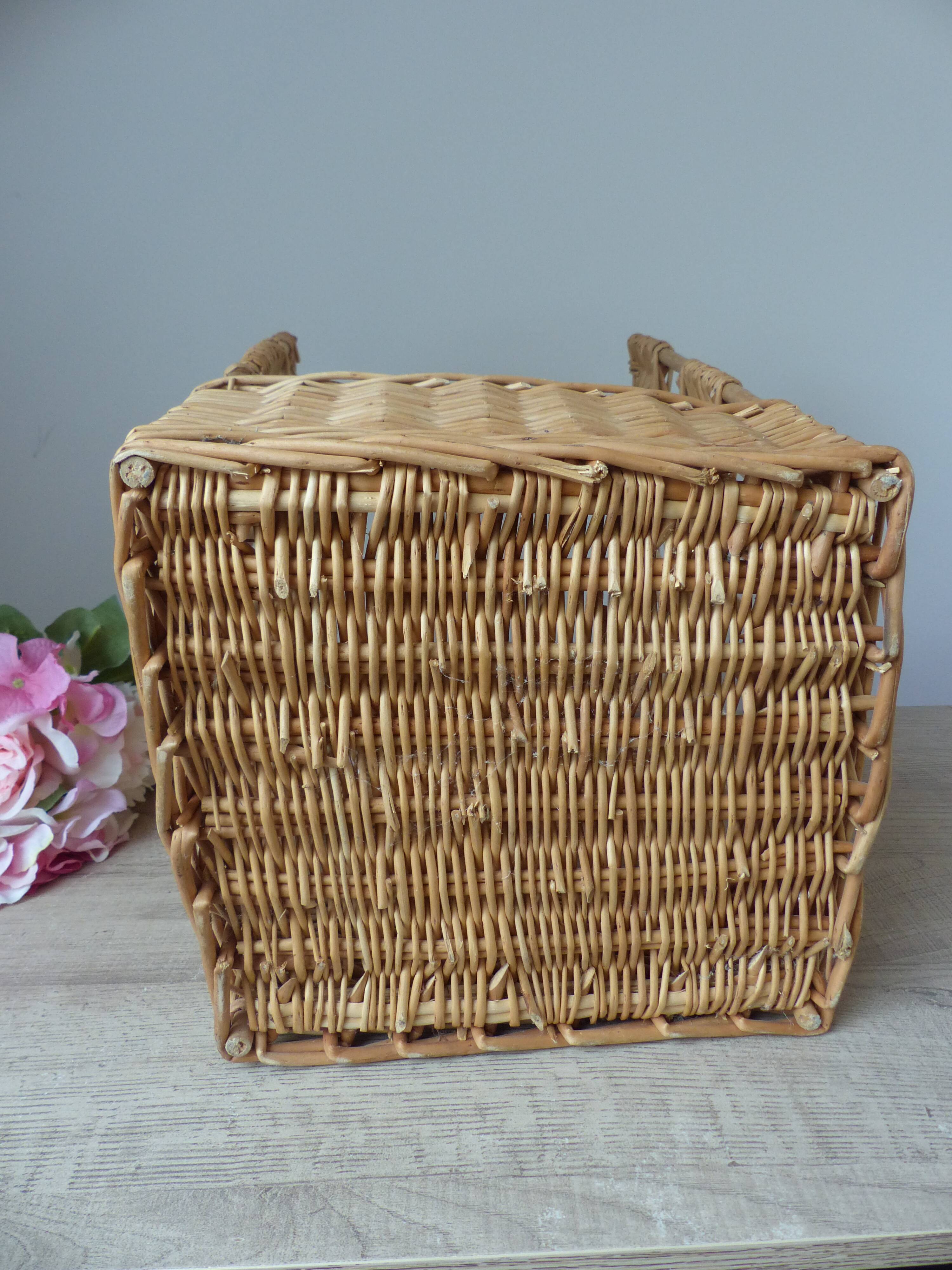 Large vintage bread basket – Wicker & rattan – French bakery style