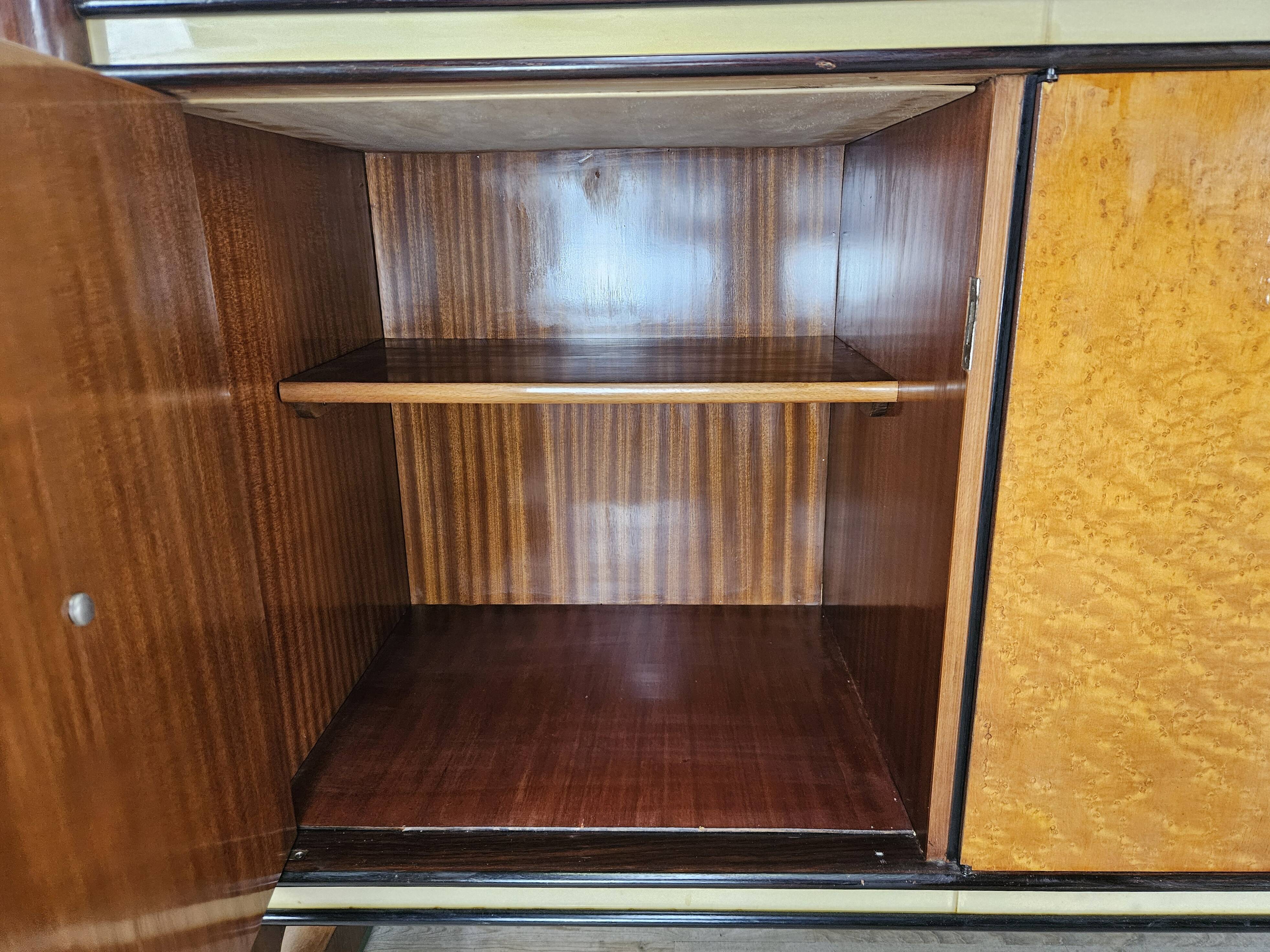 Art Decò Sideboard in Mahogany and Maple with Black Glass and Brass Finishi