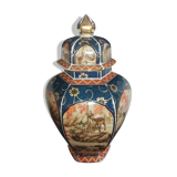 Japanese porcelain potiche