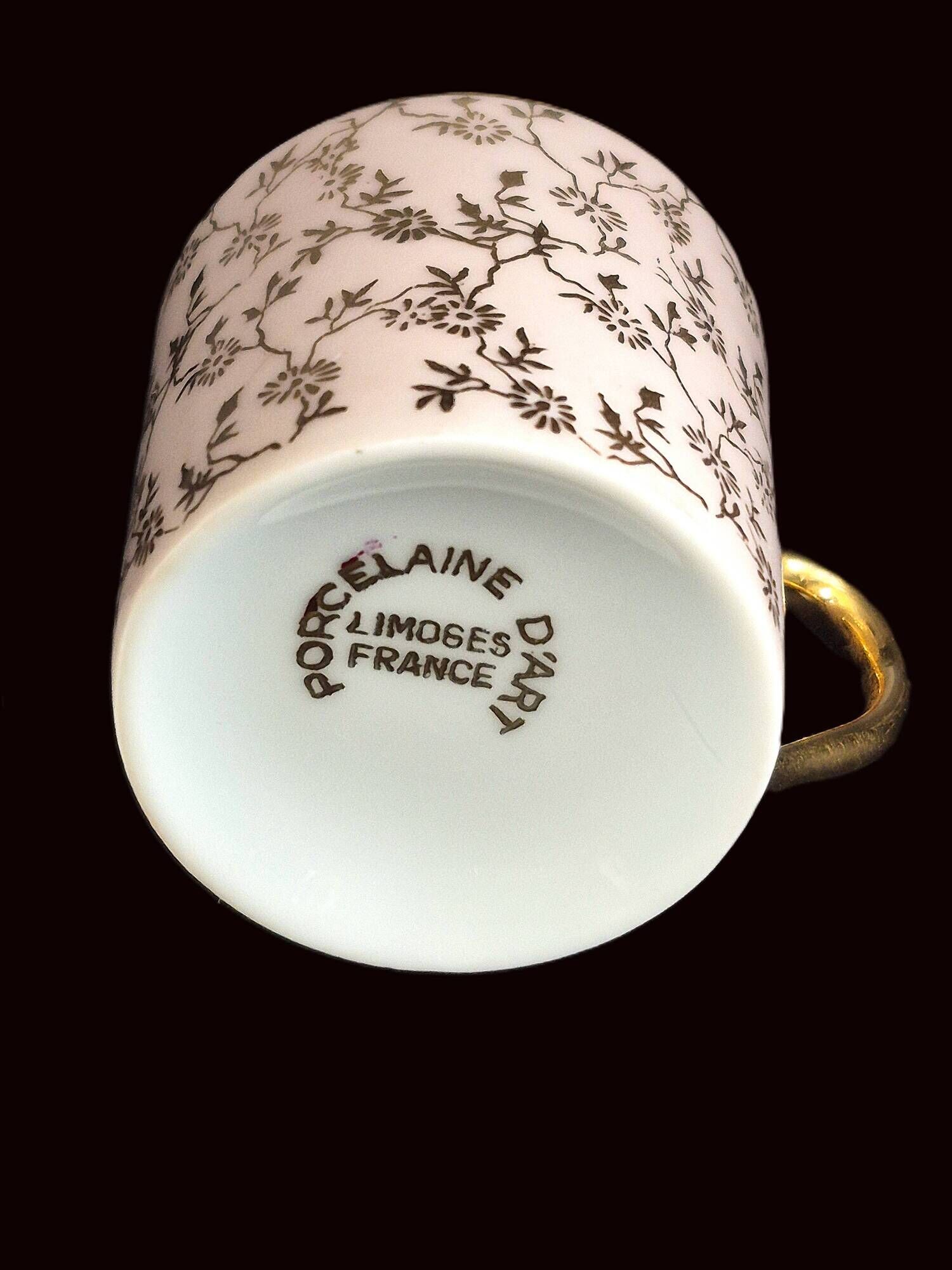 Set of 6 multicoloured moka cups in Limoges fine porcelain.