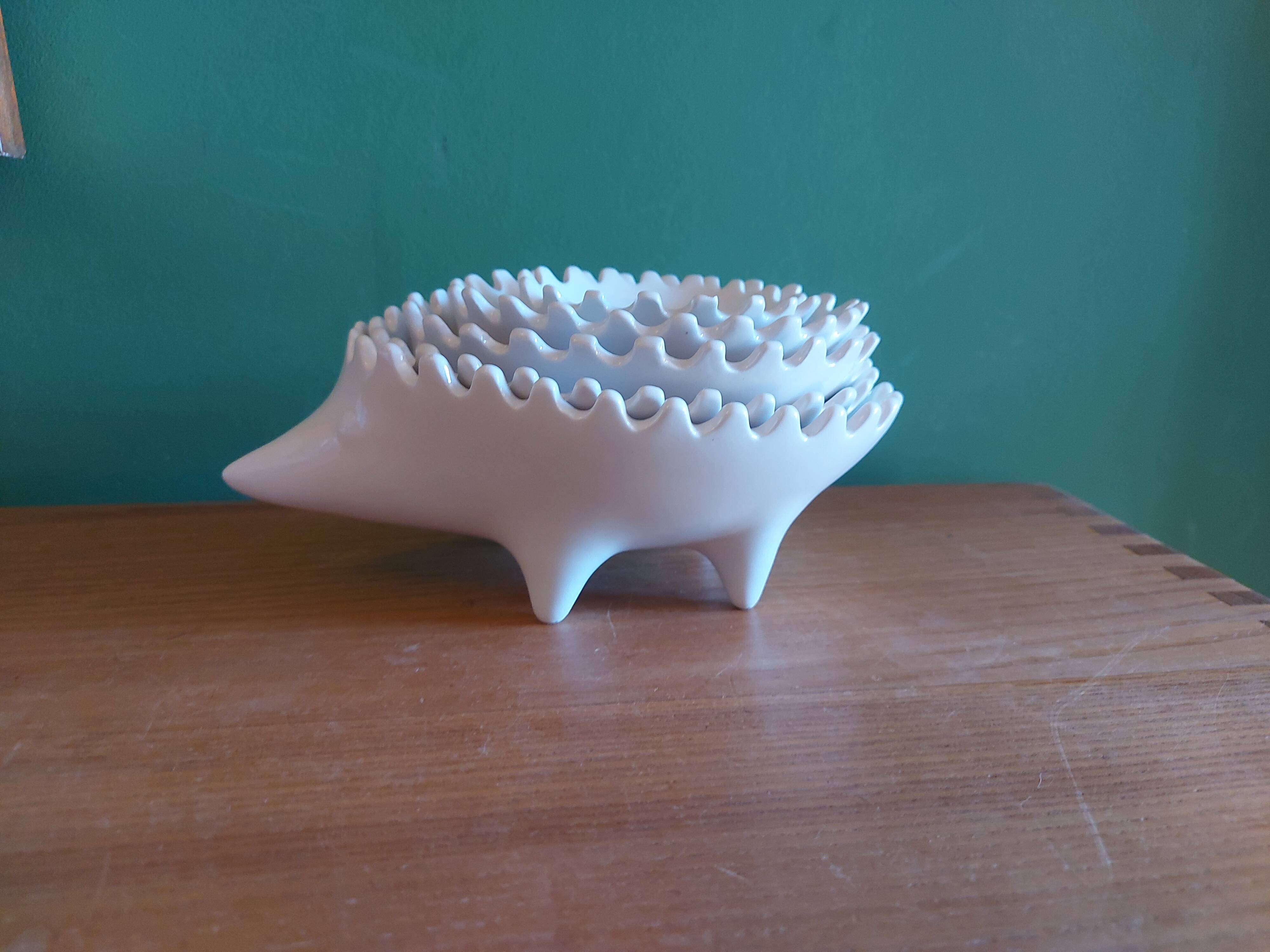 Stackable pocket set zoomorphic , ceramic este , italy " herissons "