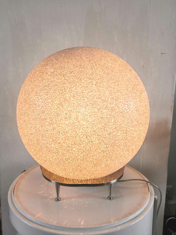 Lampe Lumen Center Italia modèle IceGlobe design Villa Tosca