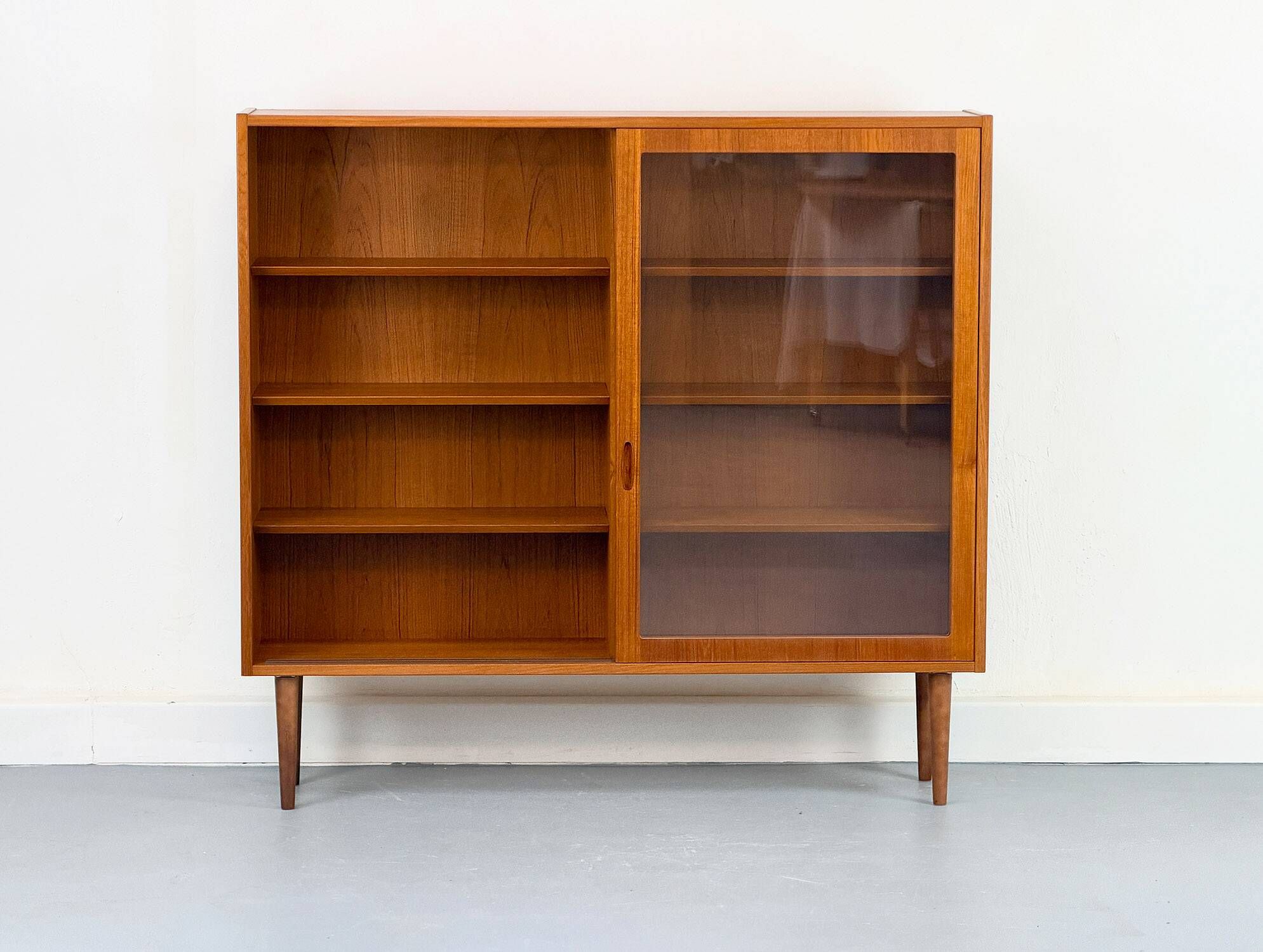 Danish Teak Cabinet with Glass Doors by Carlo Jensen for Hundevad, 1960s
