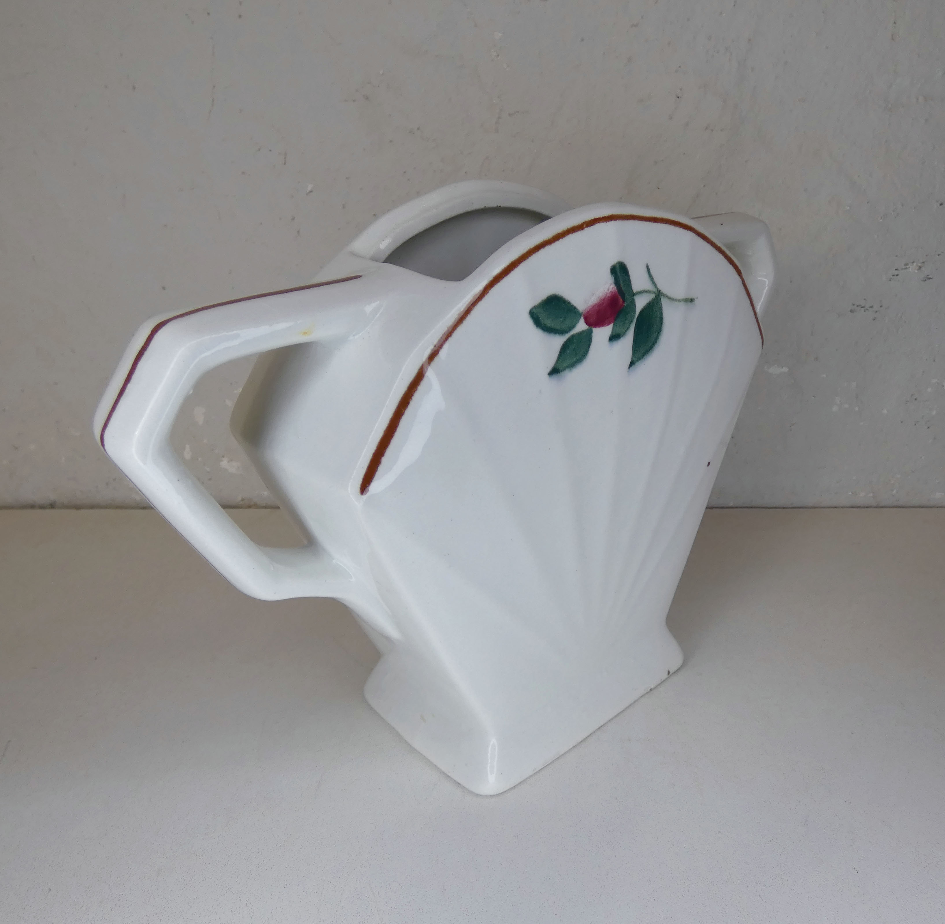 Ancien pot en faience de Saint Amand