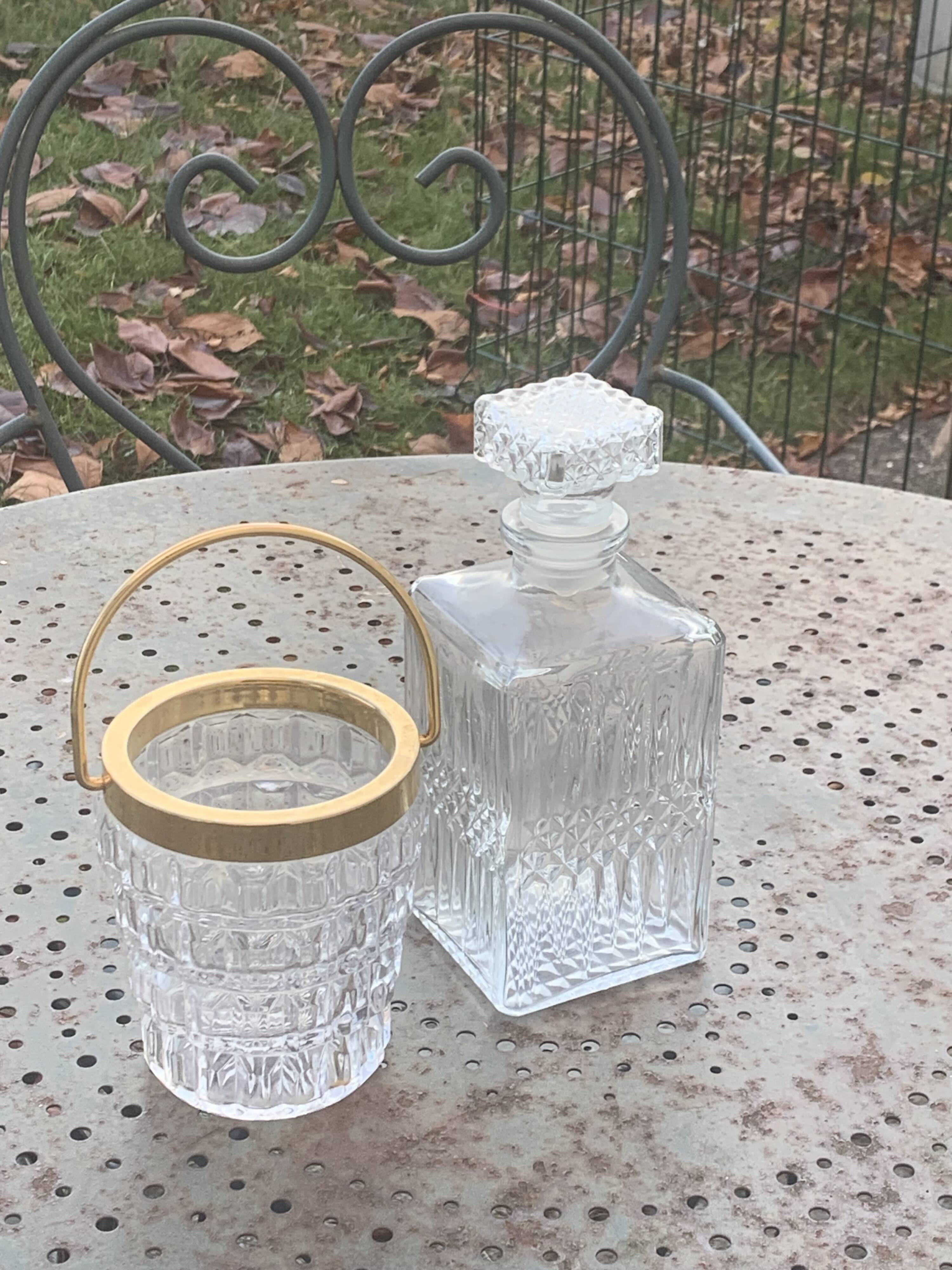 Whiskey carafe and ice bucket in transparent glass and meta handle, gilded brass, diamond pattern