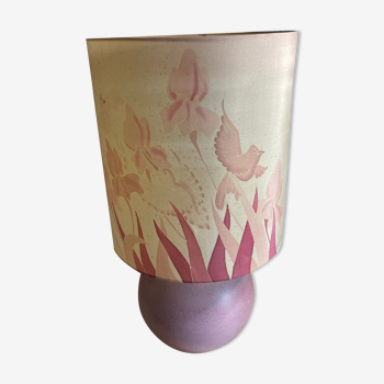 Lampe céramique lilas décor iris et oiseaux