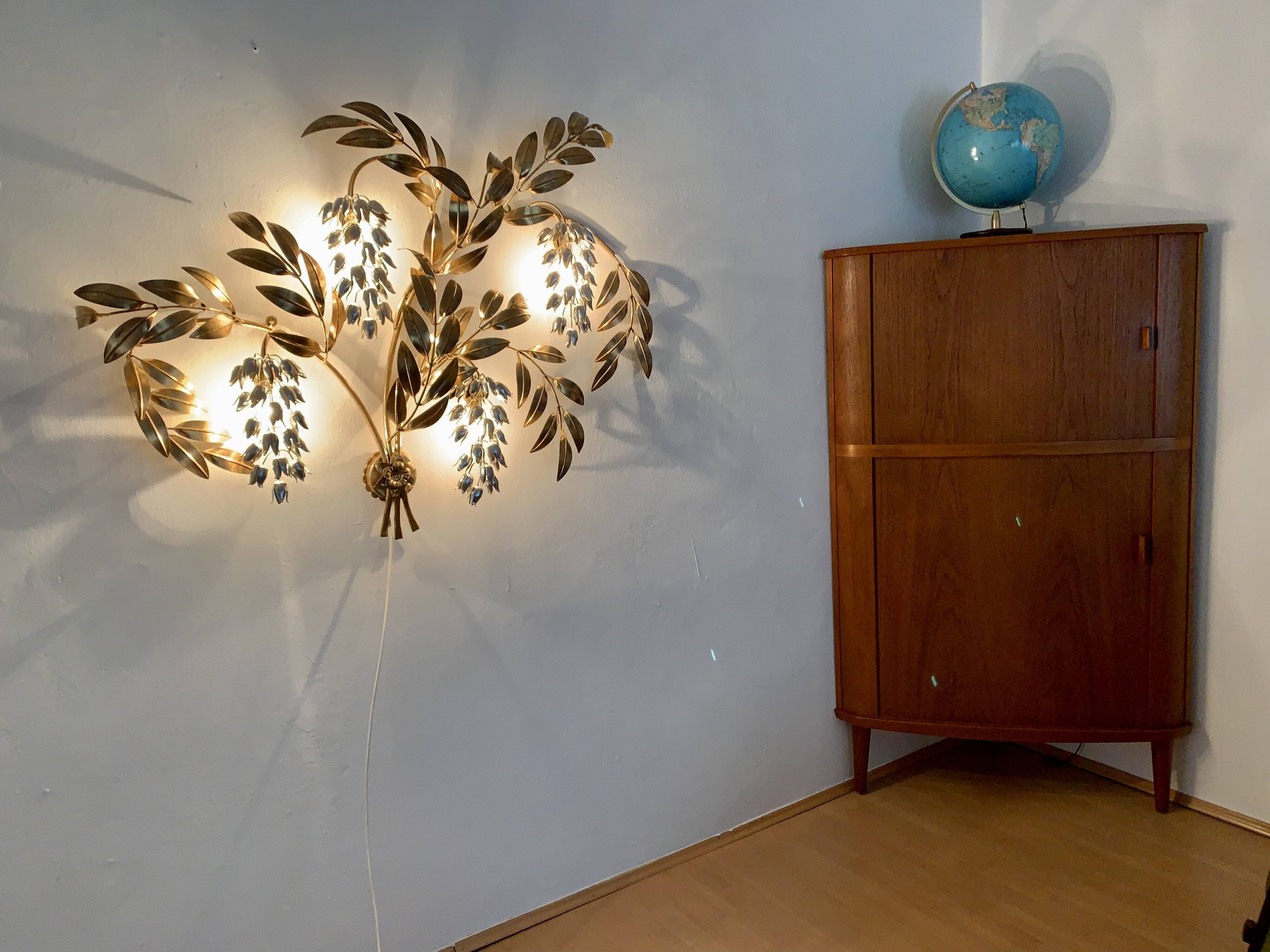 Large Hollywood Regency Palm Leaf Wall Lamp by Hans Kögl
