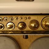 Old enamelled household scale forces 5 kg type roberval with its weights ref A212/1