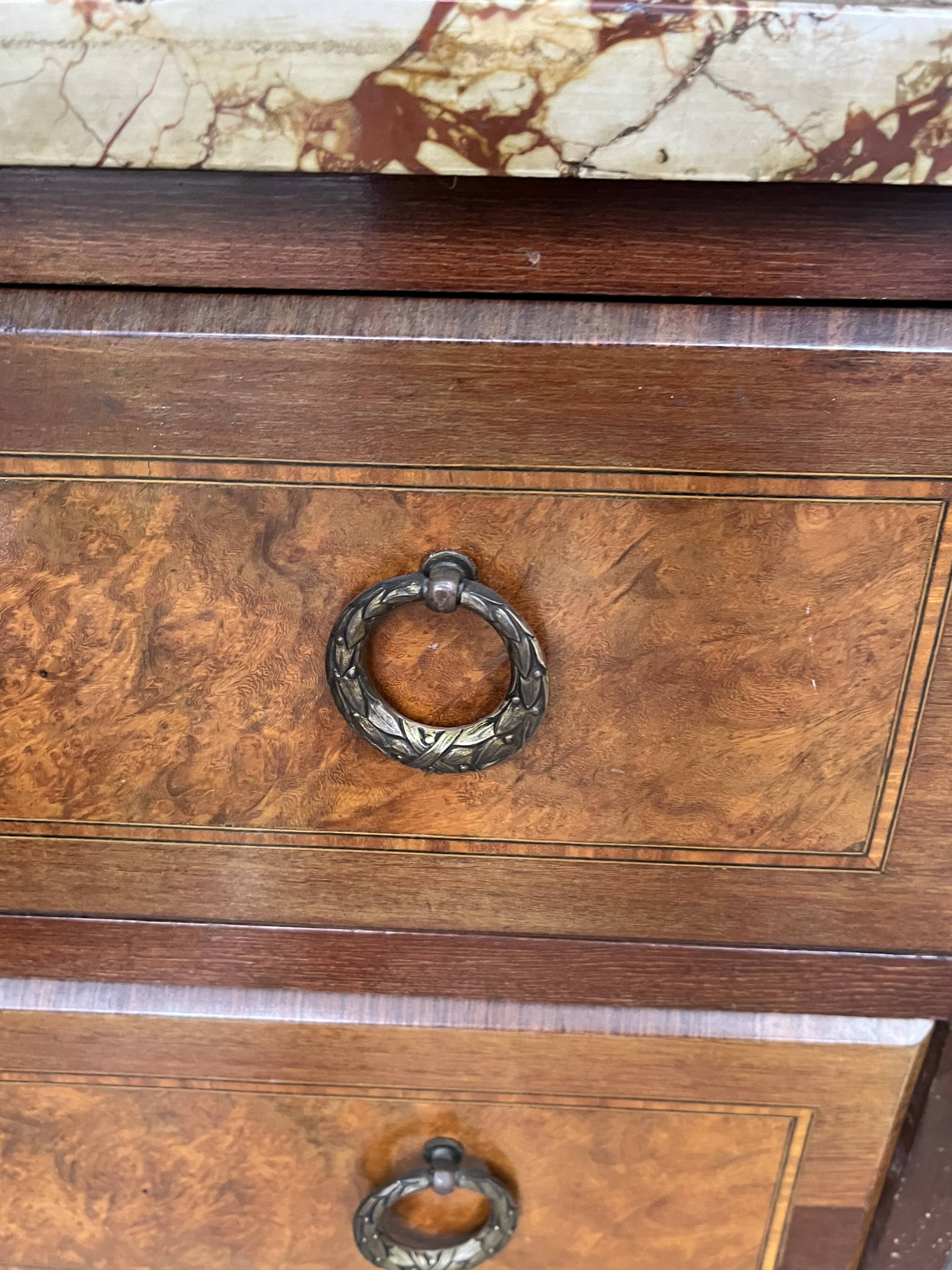 Commode