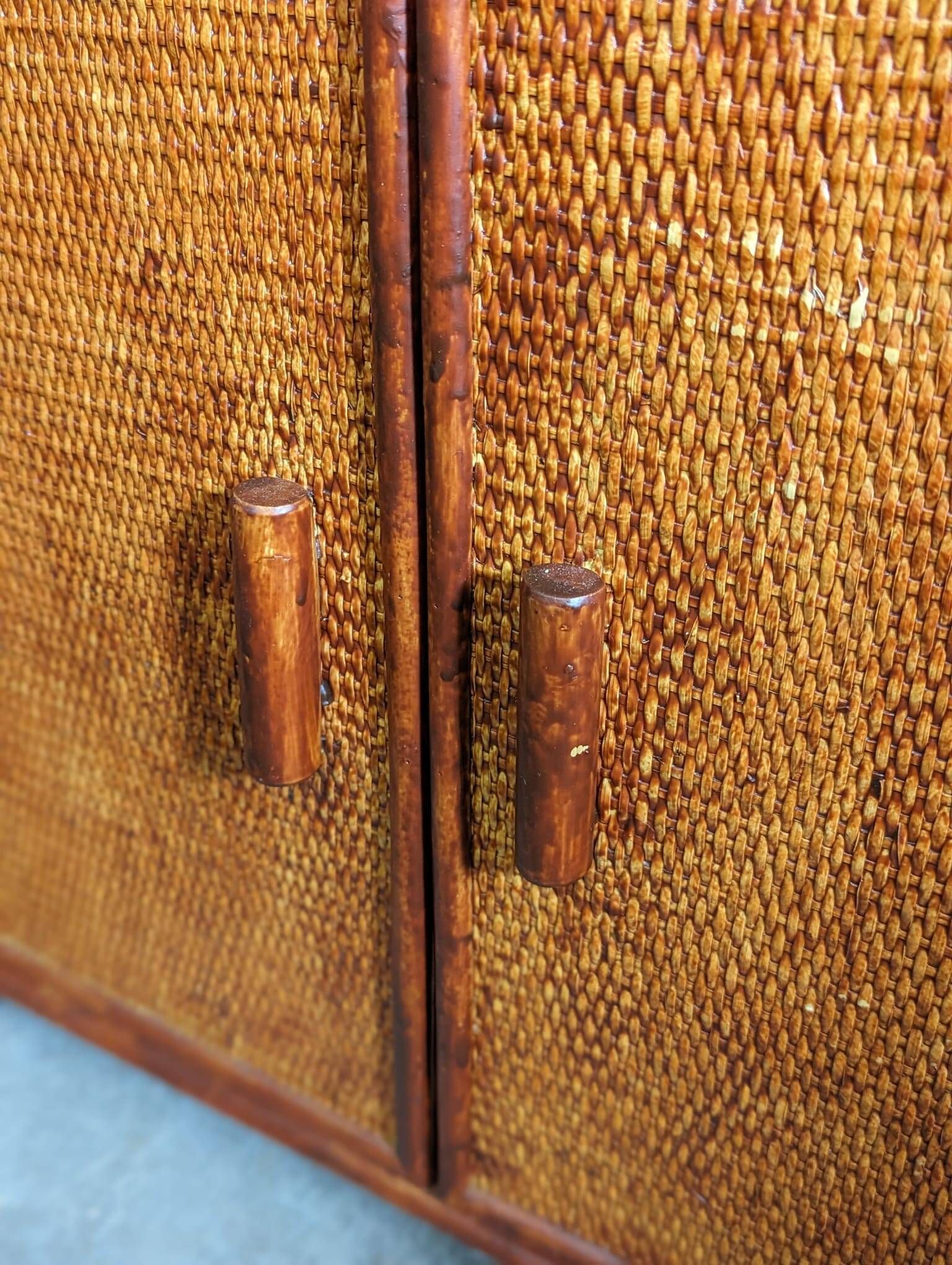 Rattan chest of drawers with one large drawer and two hinged doors - mahogany color