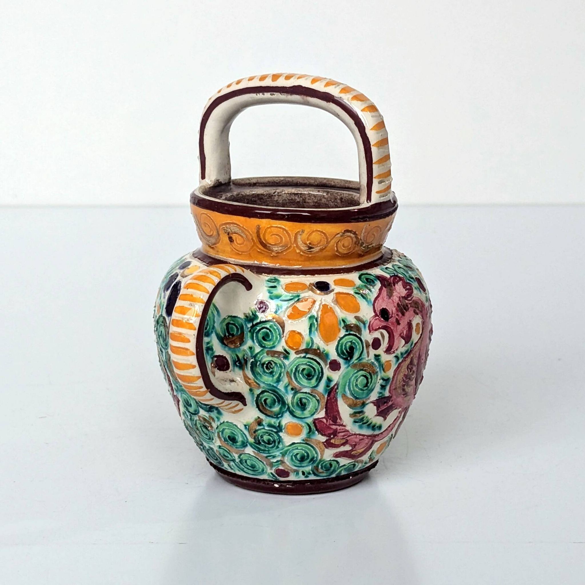 Cruche Pot Faïence - décor dragon - Motifs tourbillonnants et créatures fantastiques - Masse frères