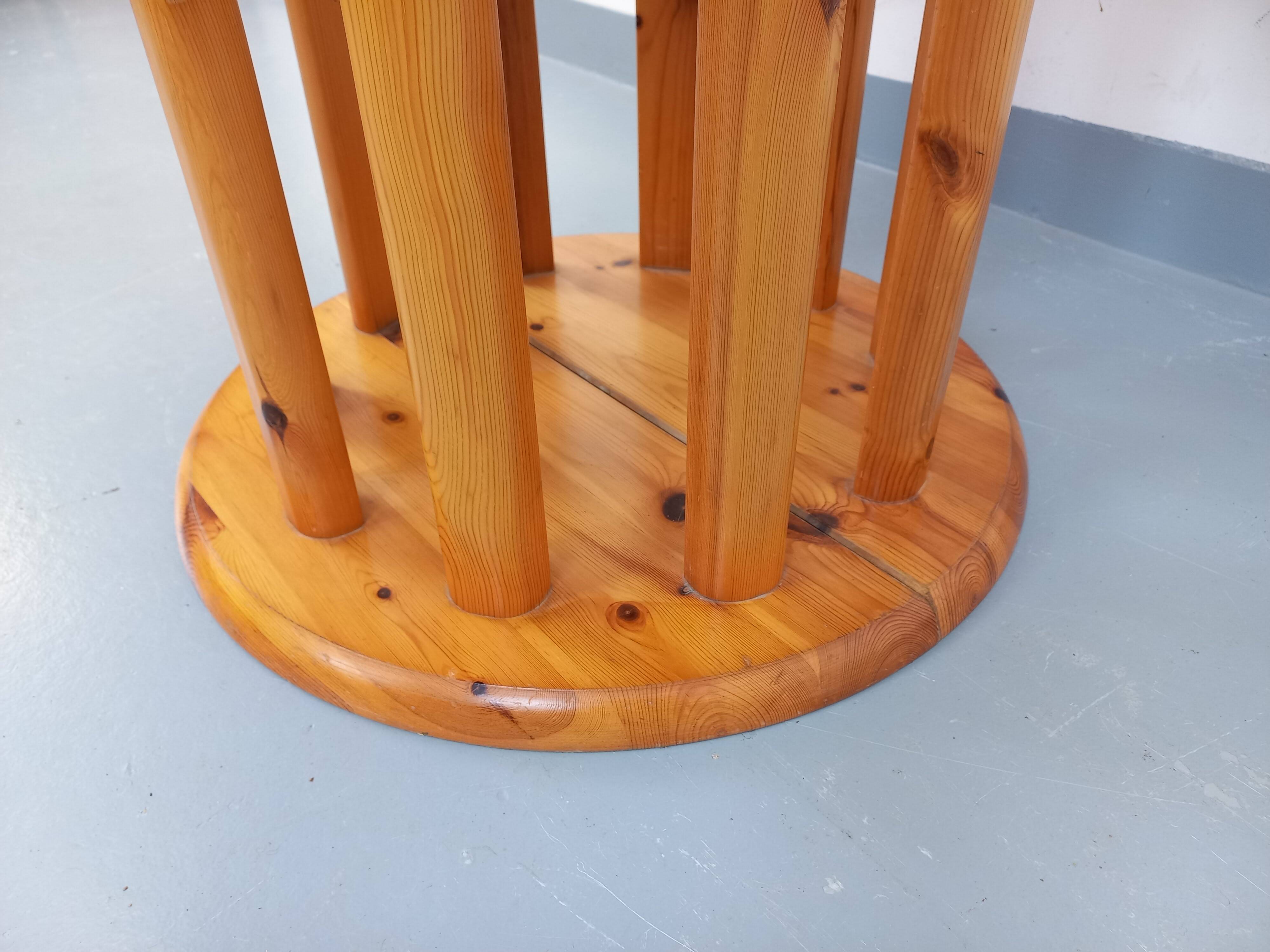 Vintage Scandinavian round dining table Rainer Daumiller in pine.