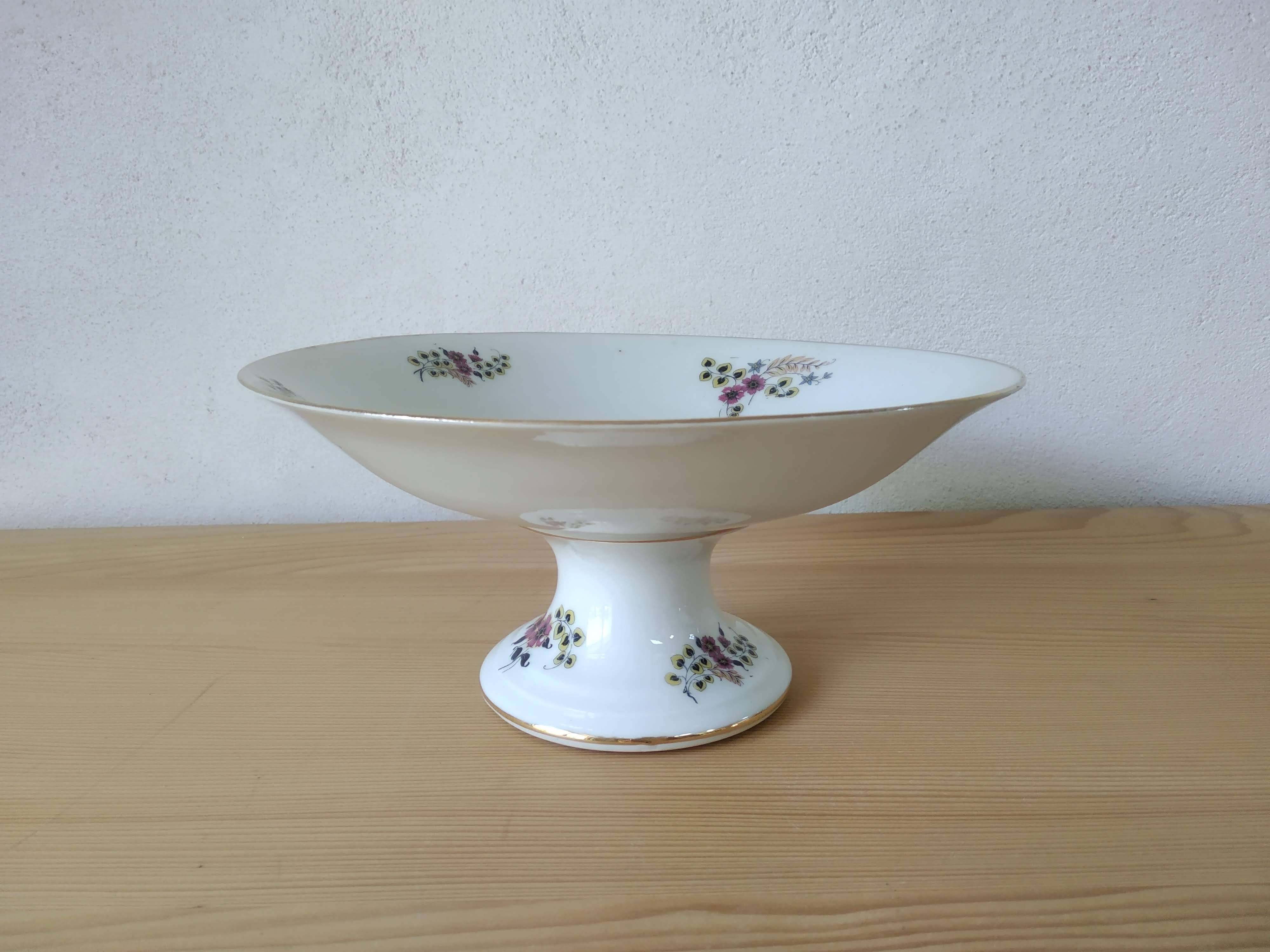 55-piece Limoges porcelain dinner service from the 1930s