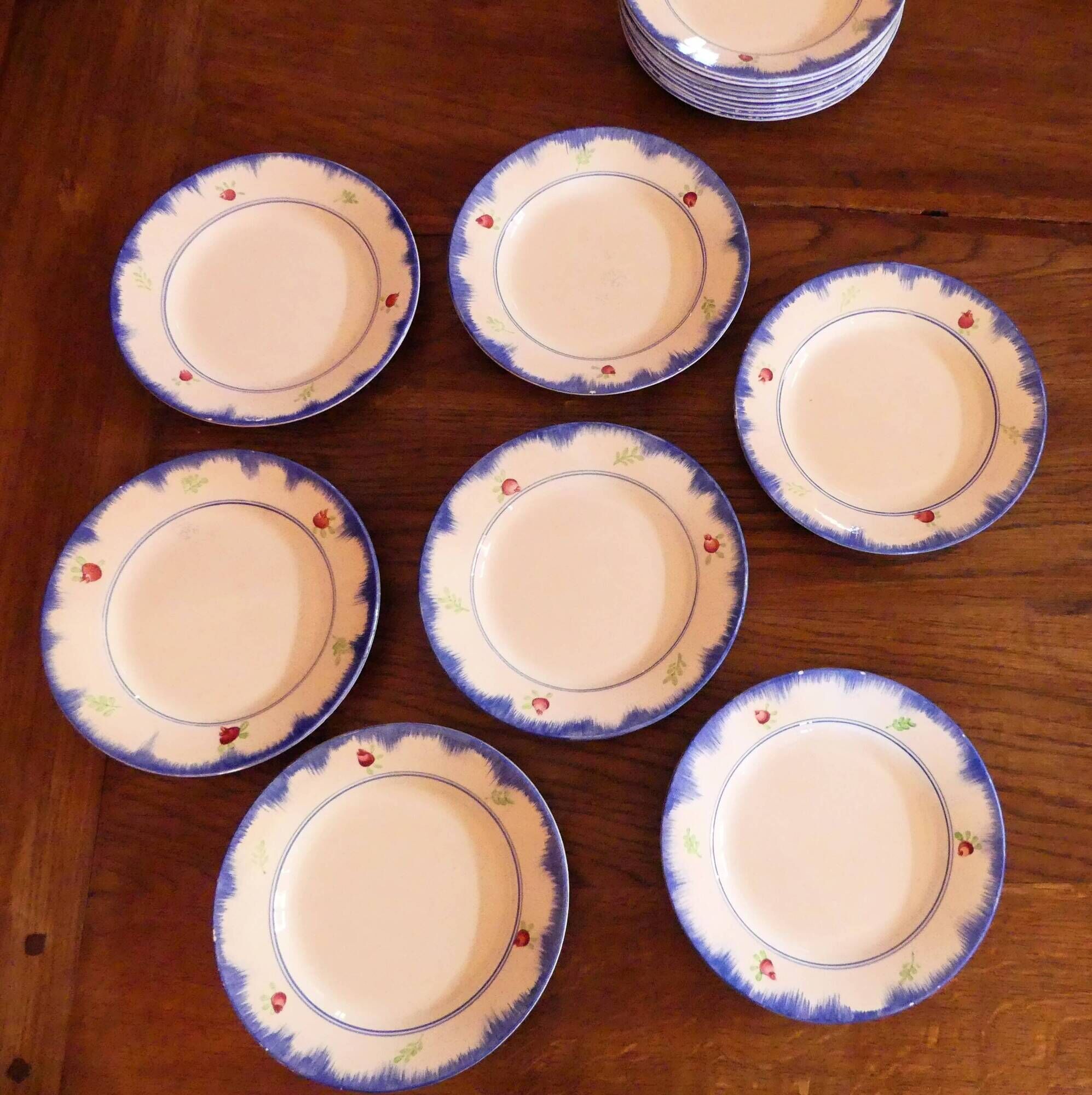 Service of 53 pieces from Gien, model "Bagatelle" (plates, dishes, salad bowls)
