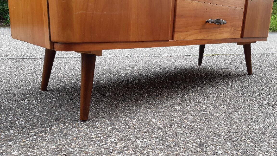 Vintage bass enfilade