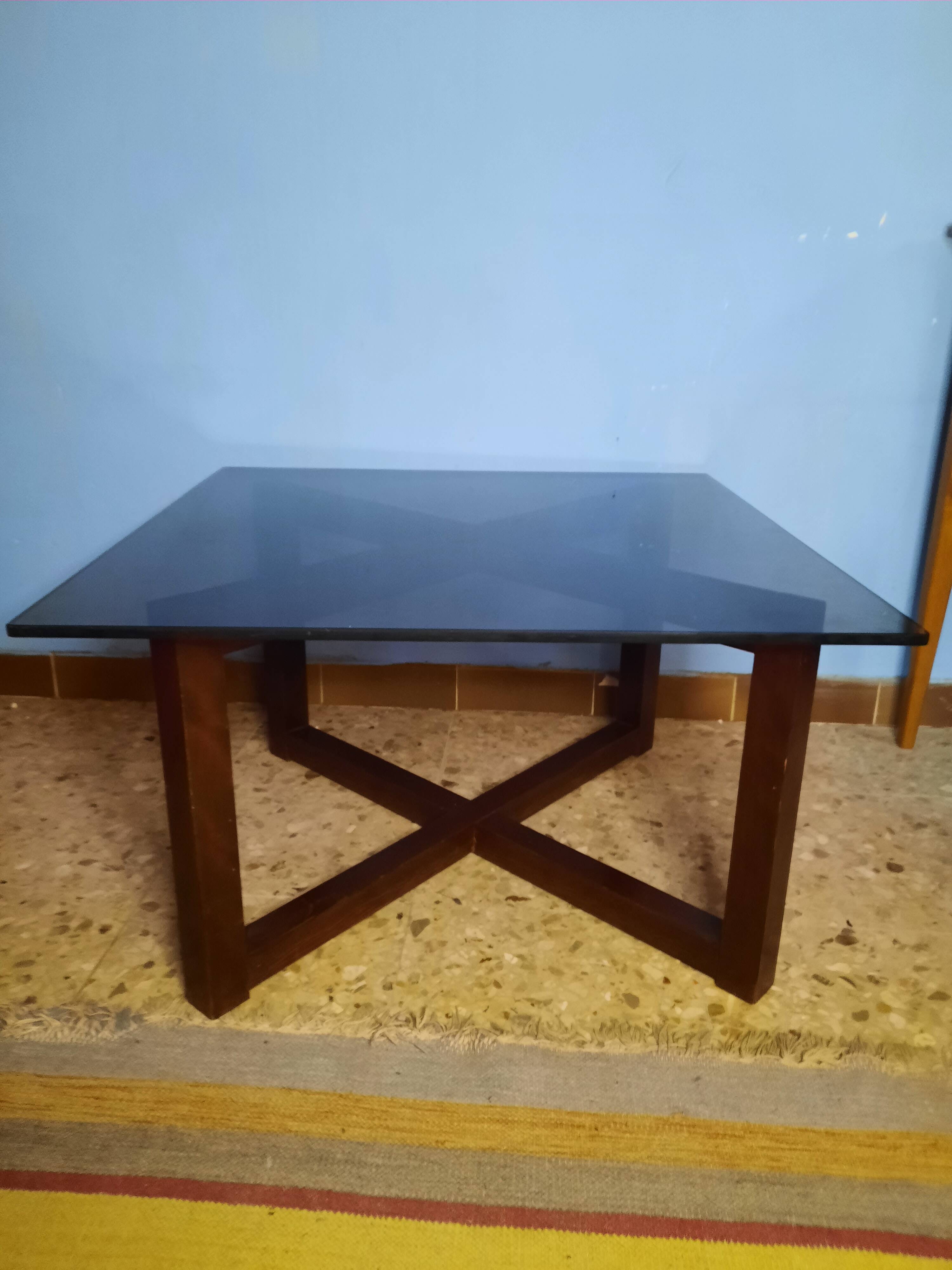 Table basse bois et verre fumé