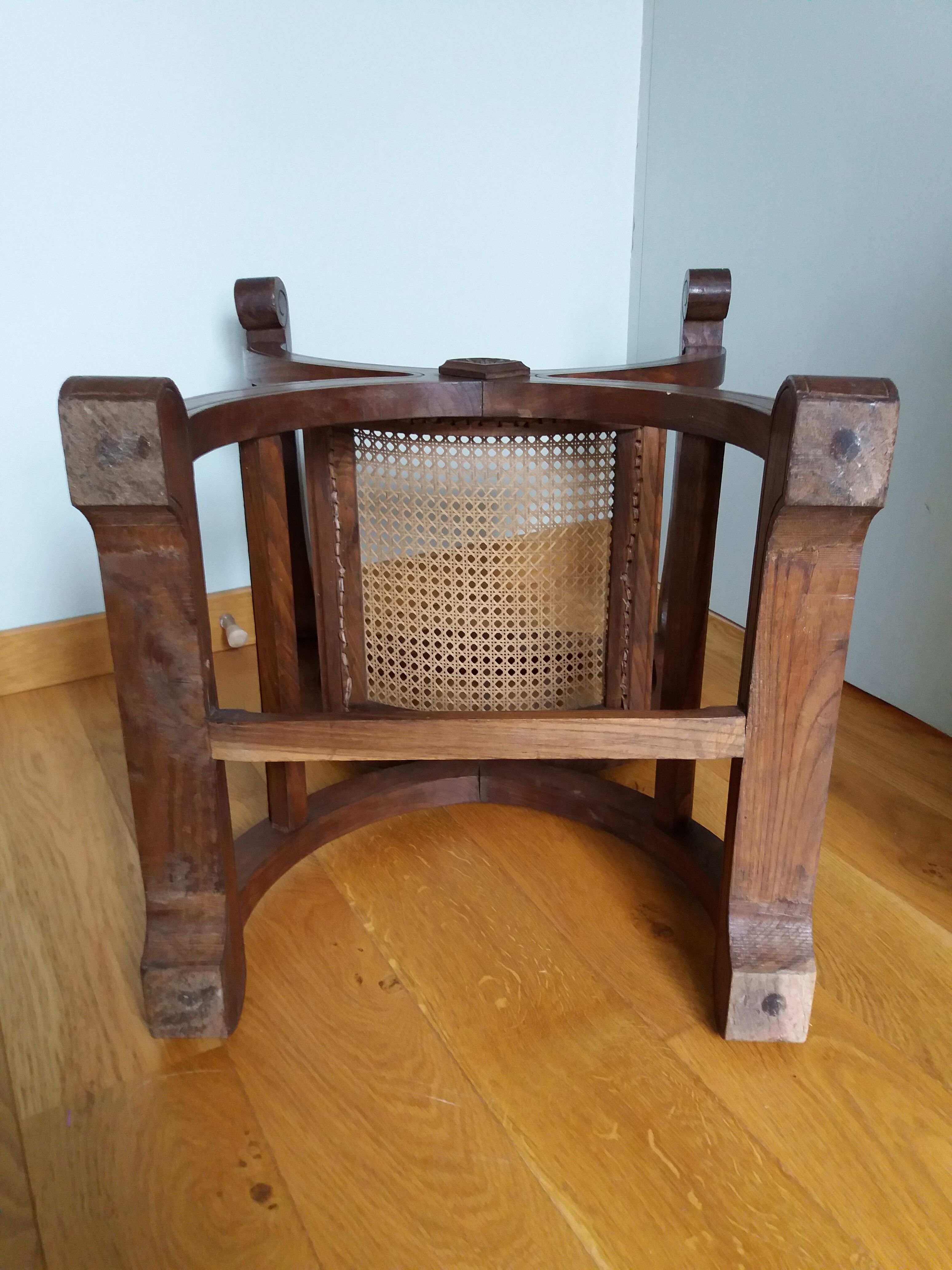 Armchair Curule Dagobert wood and rattan canning