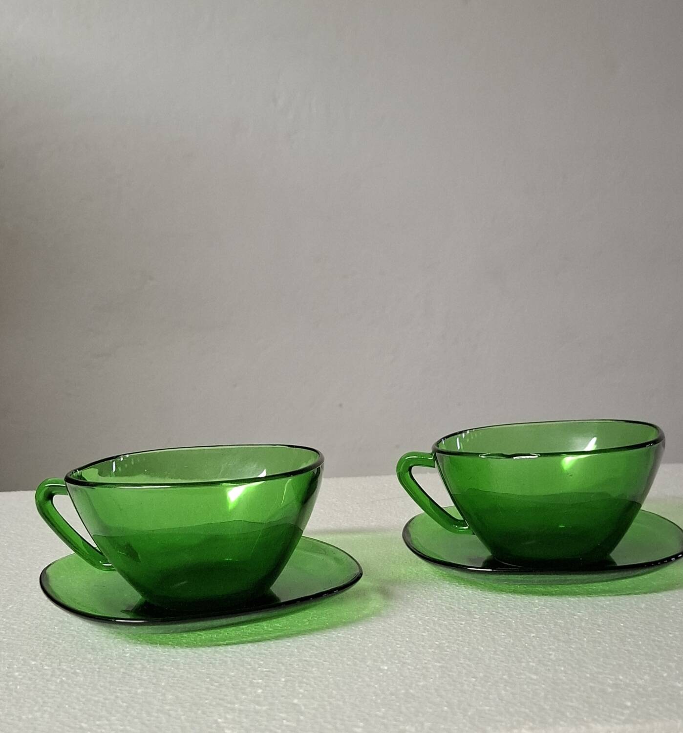 2 large green cups - Vereco.