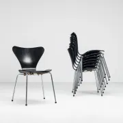 Arne Jacobsen set of eight 3107 Butterfly dining chairs Fritz Hansen Denmark 1967