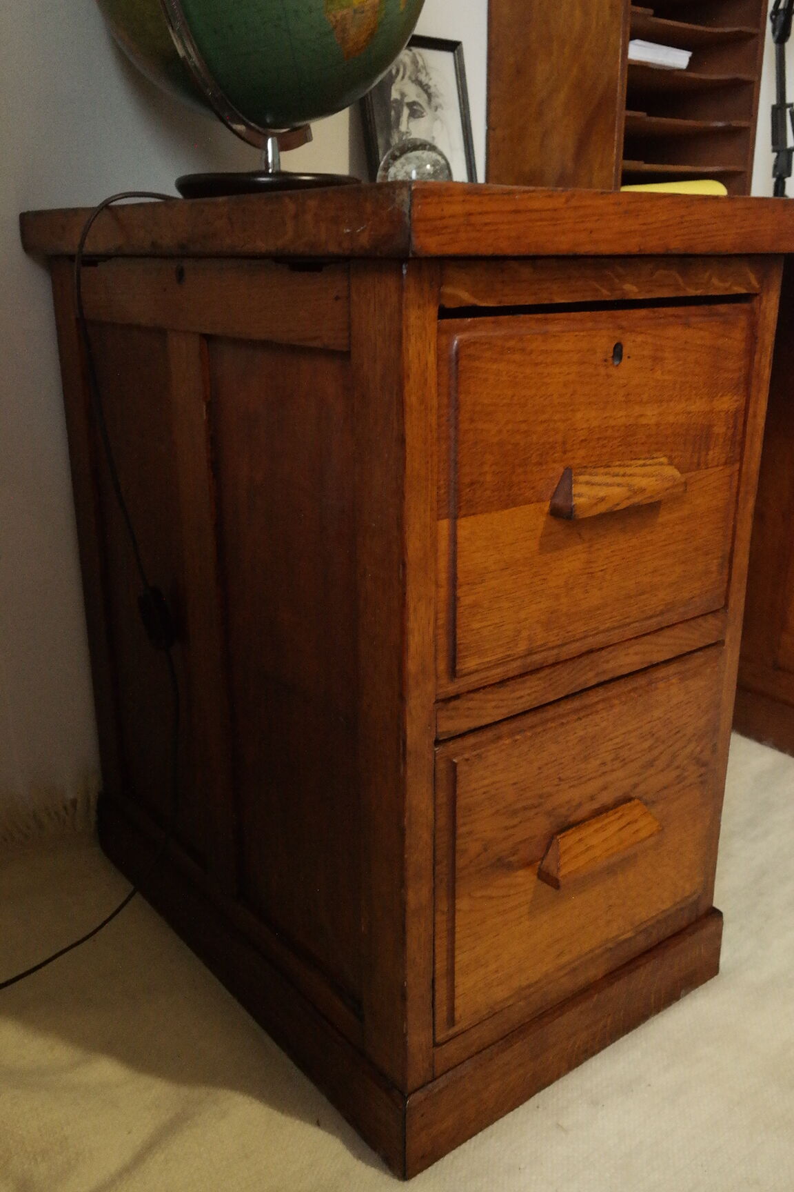 Bureau caisson d'atelier vintage en chêne