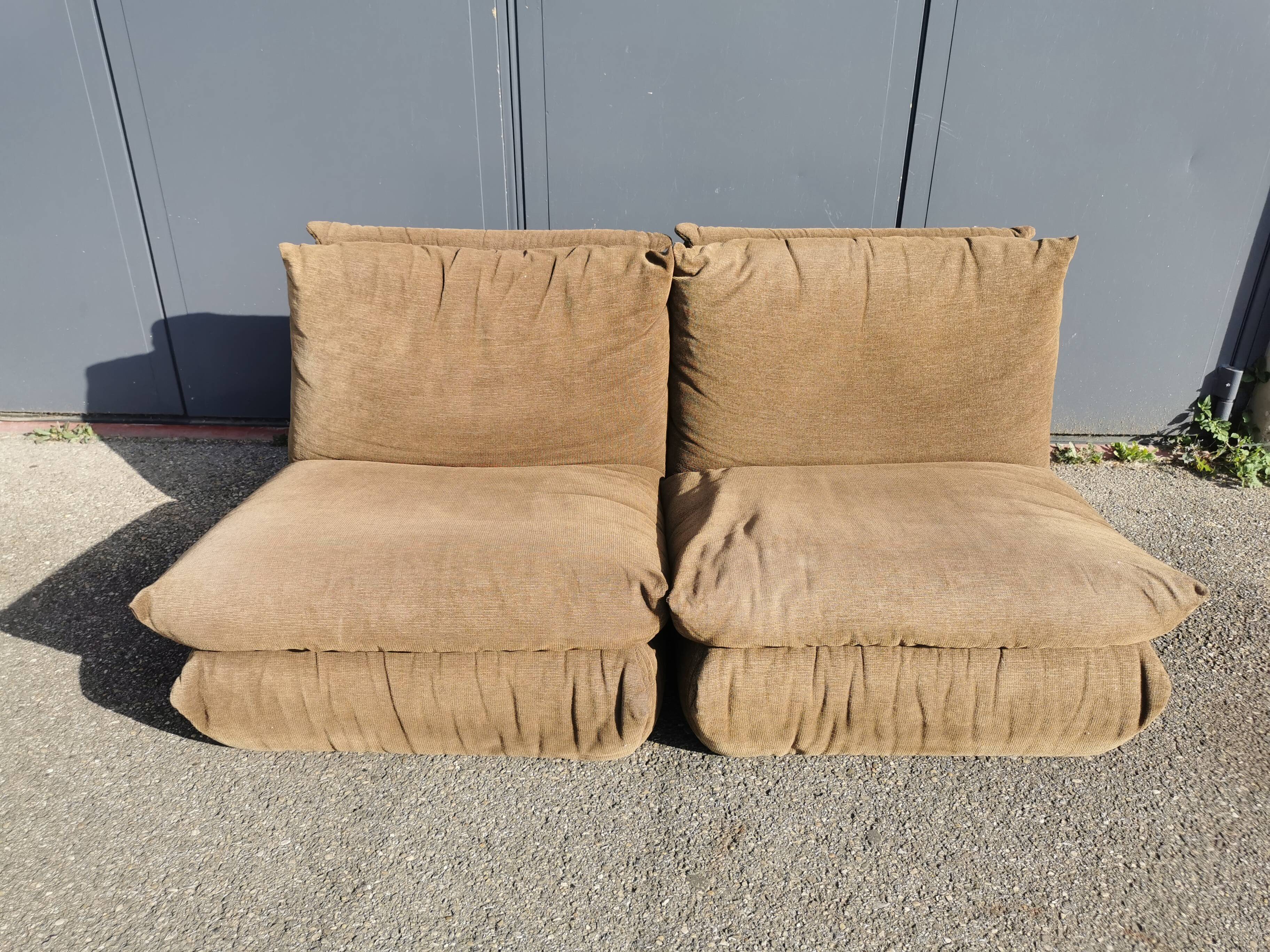 Paire de chauffeuse Cinna des années 70