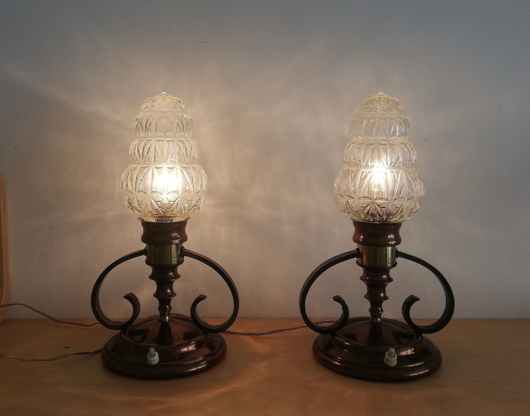 Pair of Ar Nouveau style copper and crystal table lamps vintage 1950s 50s