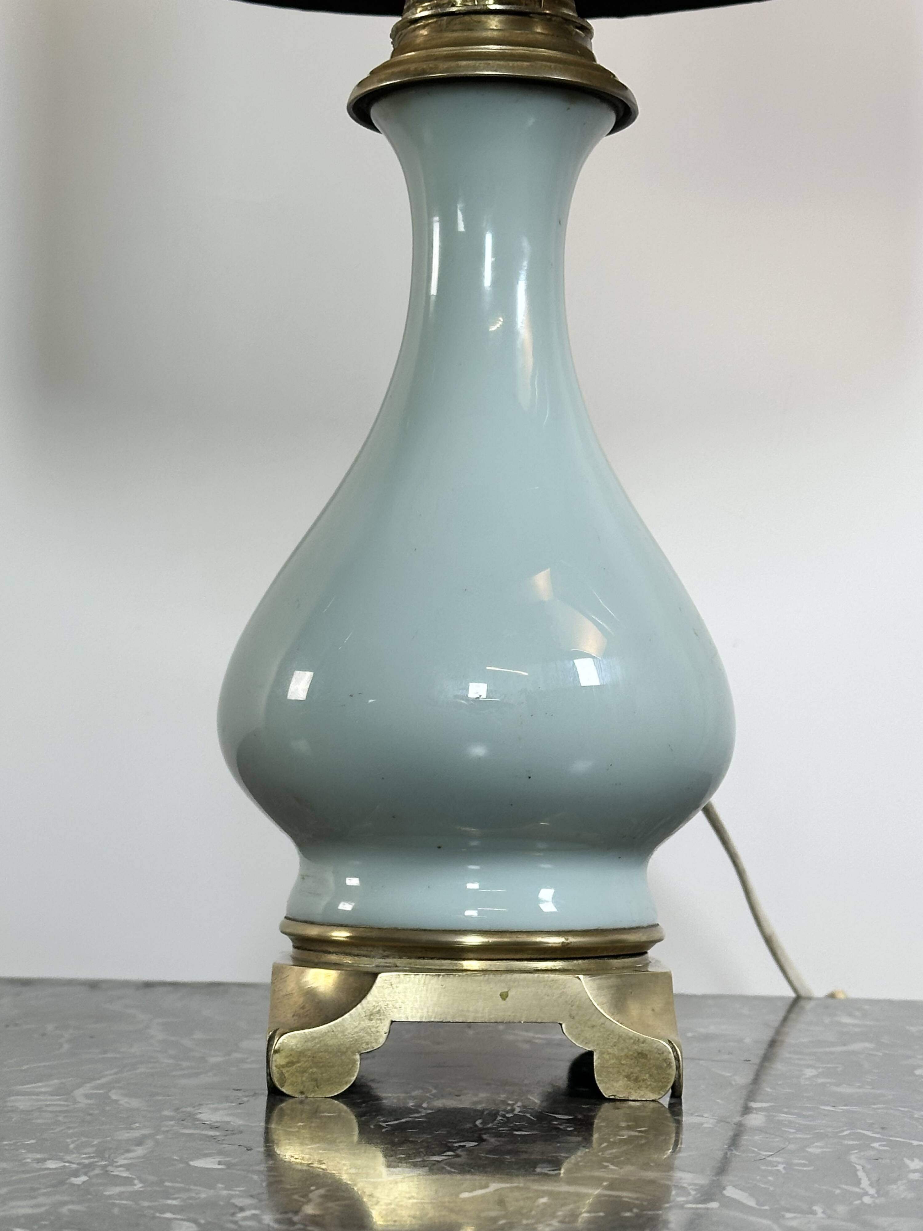 Lampe époque Napoléon III vert céladon et bronze