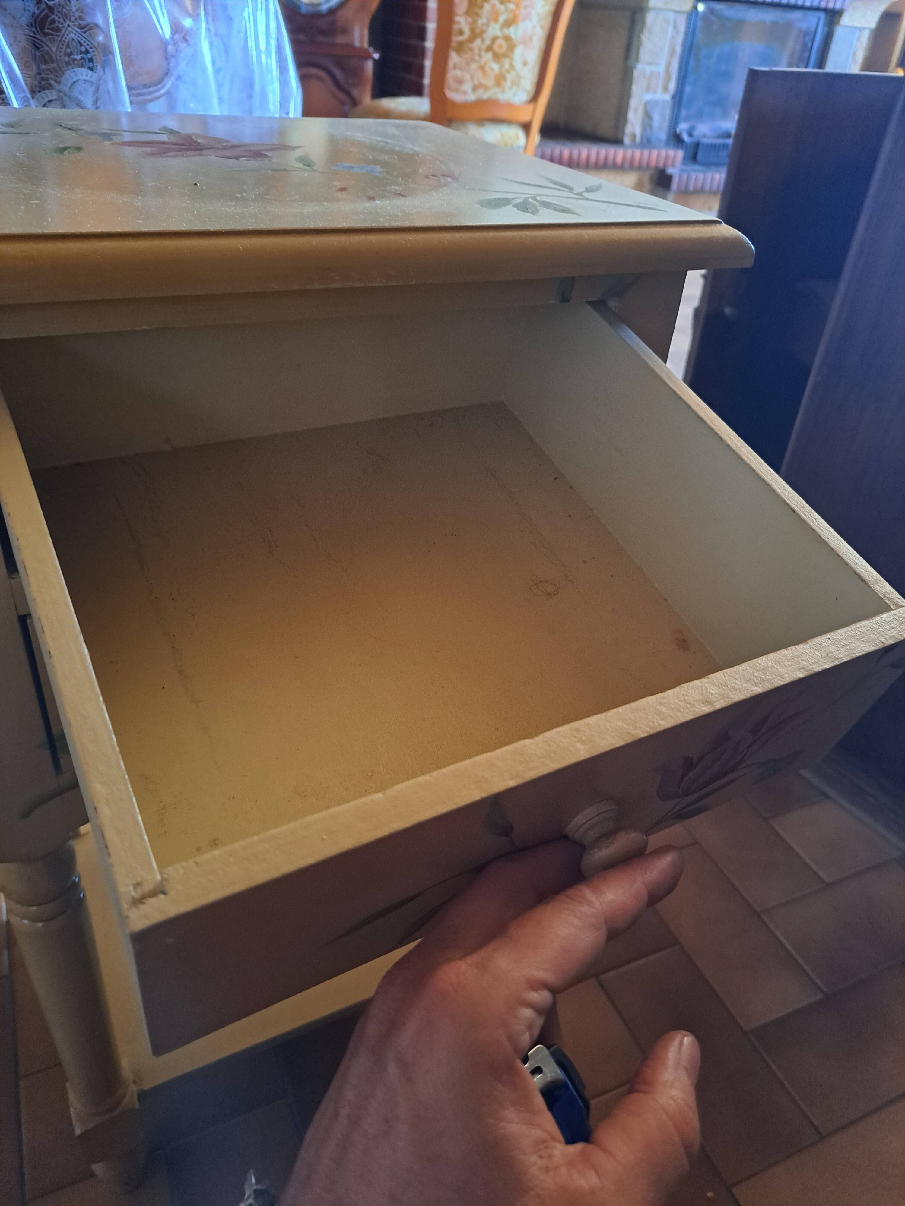 table chevet