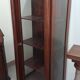 Vitrine style Empire en acajou et bronze doré, dessus marbre noir – XIXe