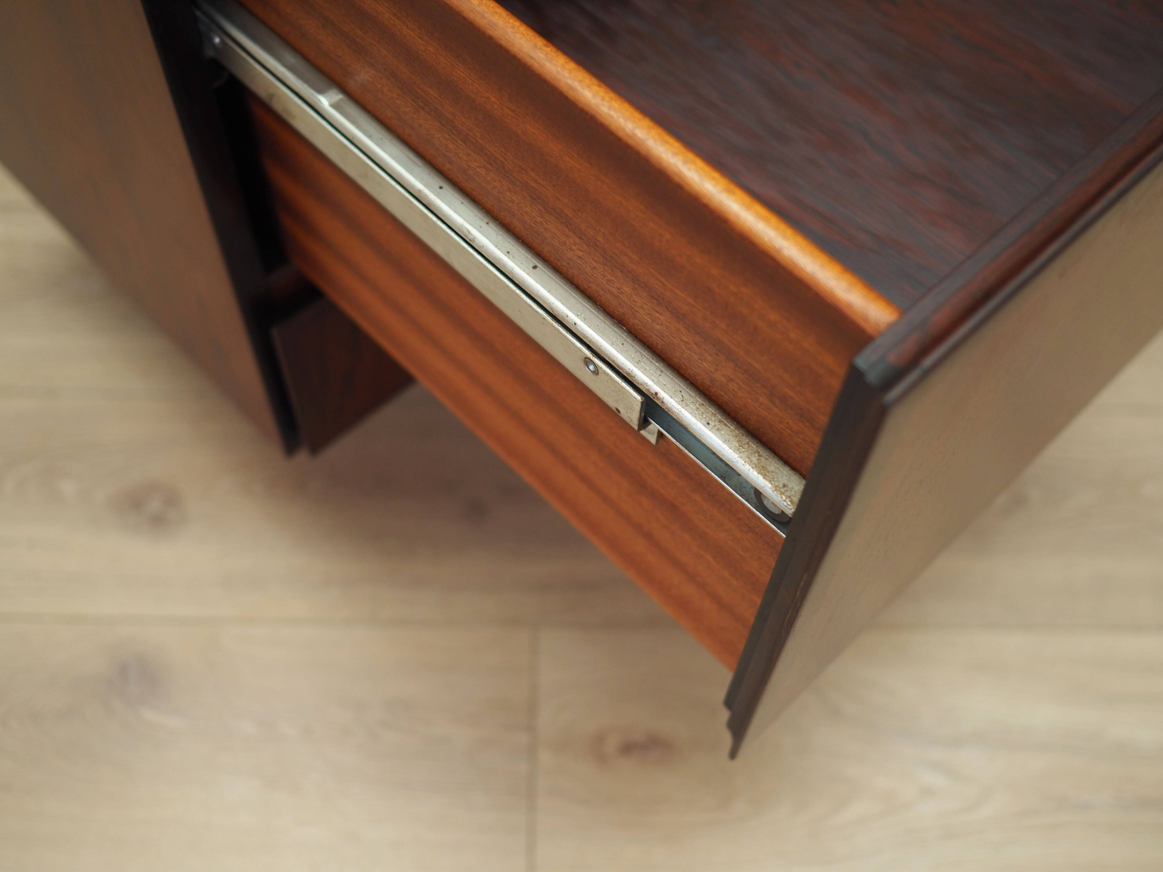 Commode en palissandre, design danois, années 1970, fabricant : Omann Jun