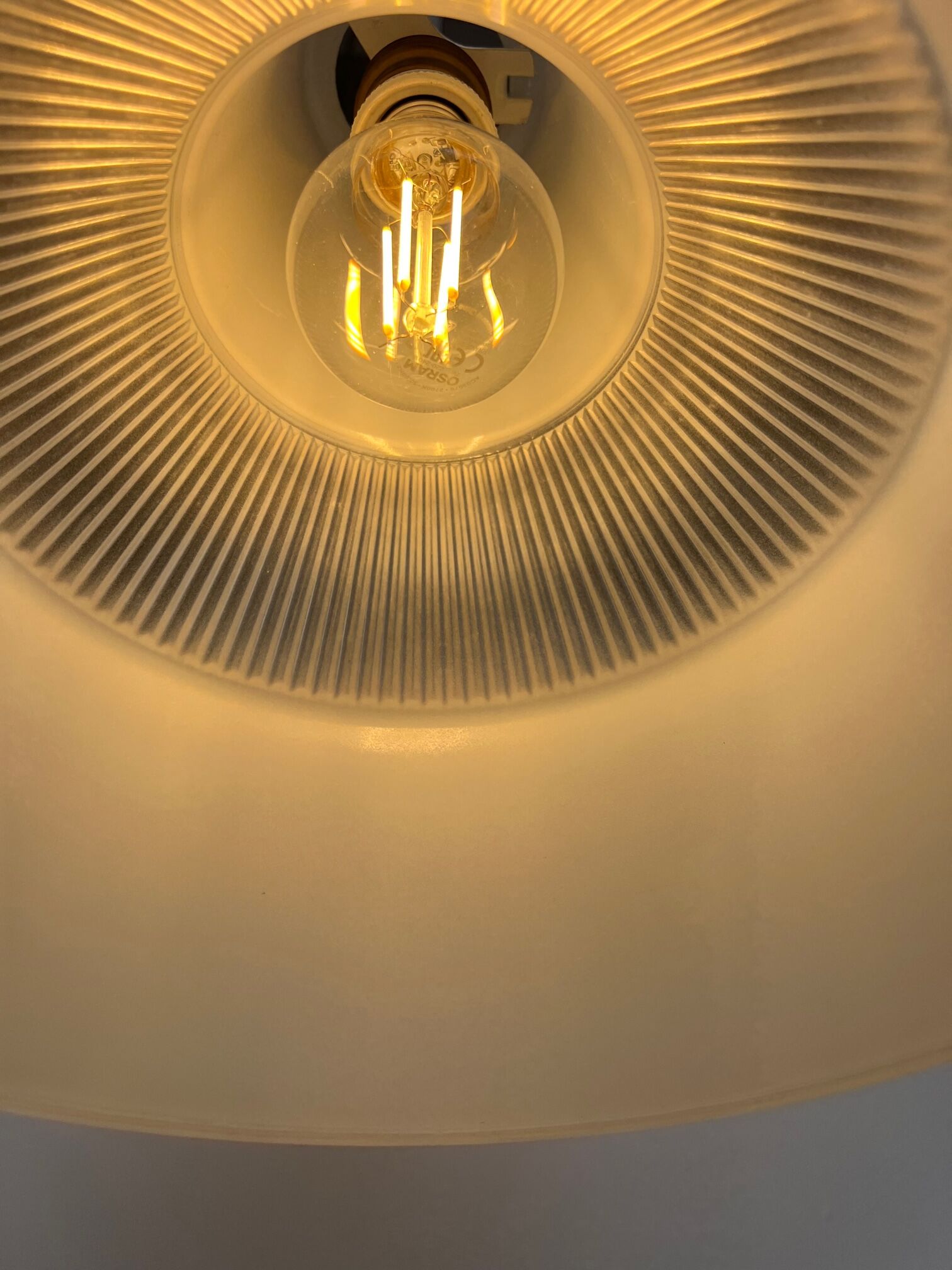 Holophane suspension en verre rv2 prismopal 1972  ø 24 cm