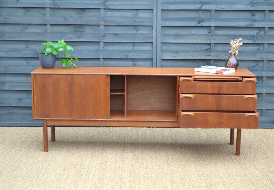 Enfilade par McIntosh portes coulissantes