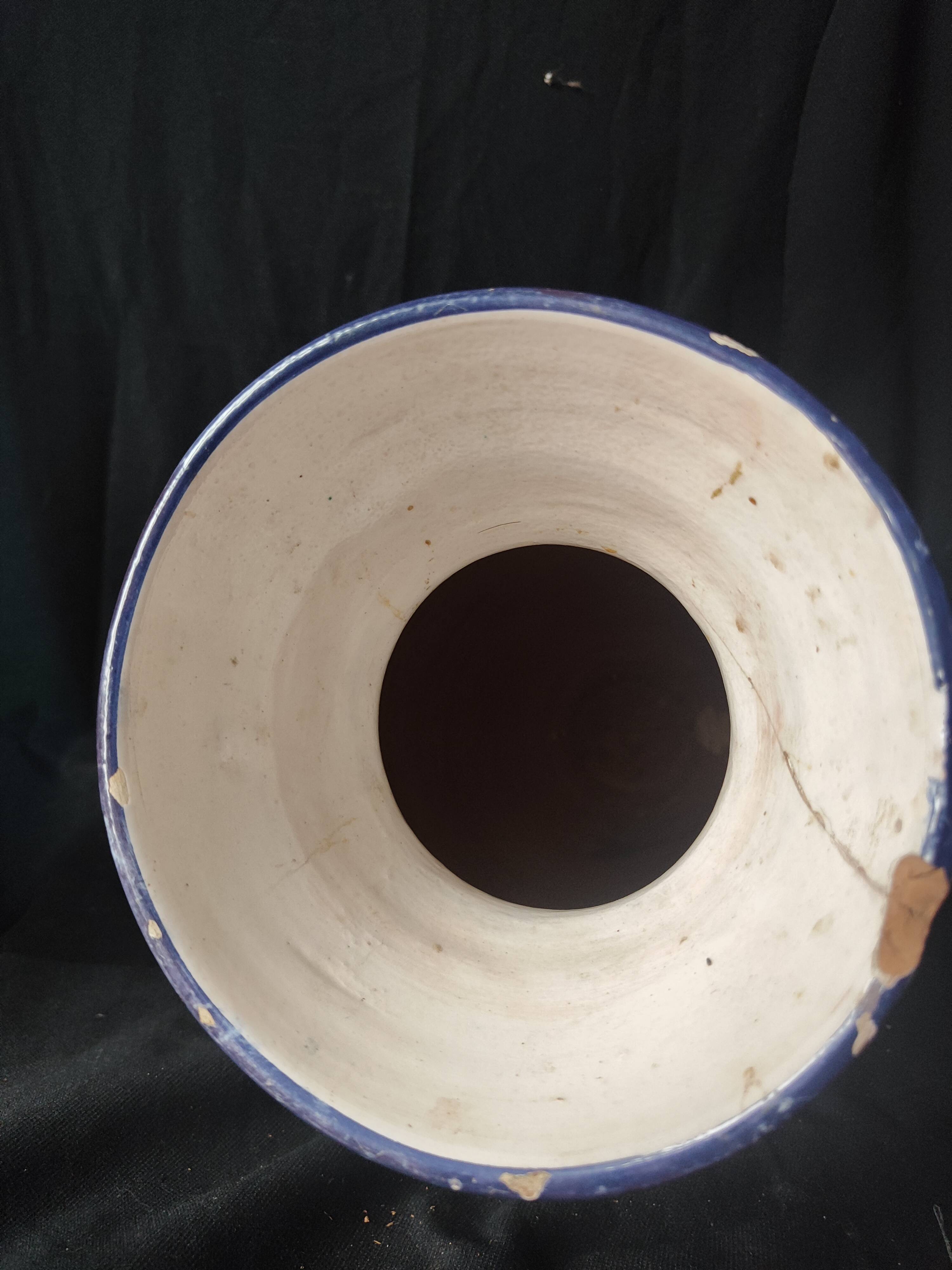 Mega vase in Vallauris Old flowers