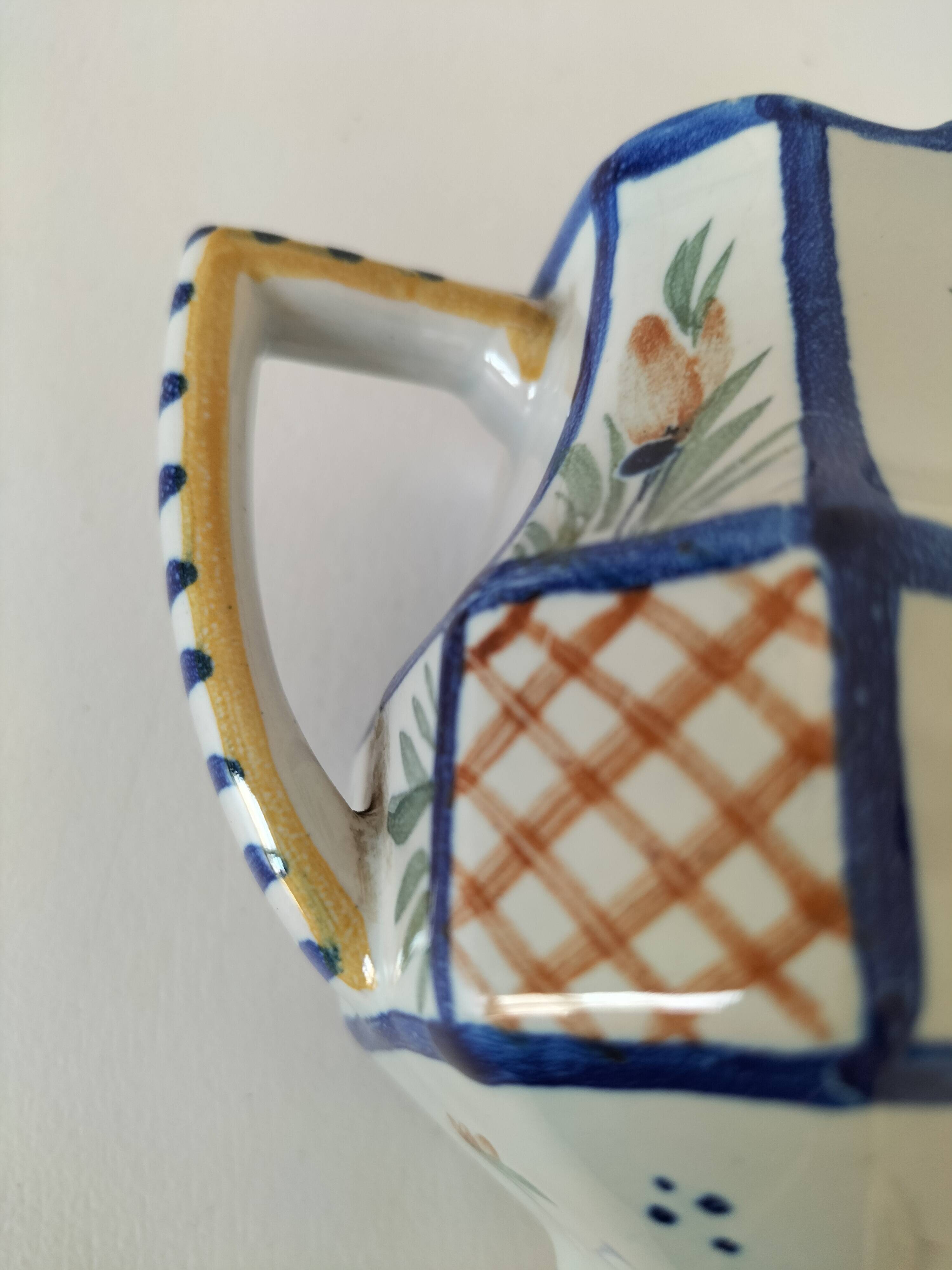 HB Quimper creamer – traditional Breton decor, hand-painted