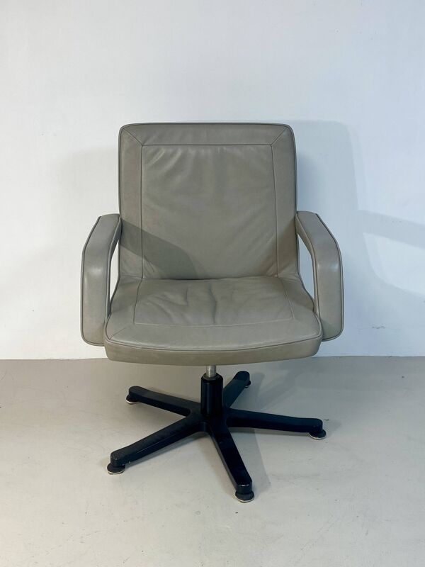 Fauteuil visiteur mobilier international cuir Gris 2000