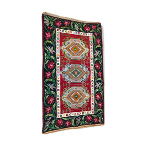 tapis tissé à la main en laine, couleurs étonnantes et design floral et géométrique. tapis roses tapis kilim floral R